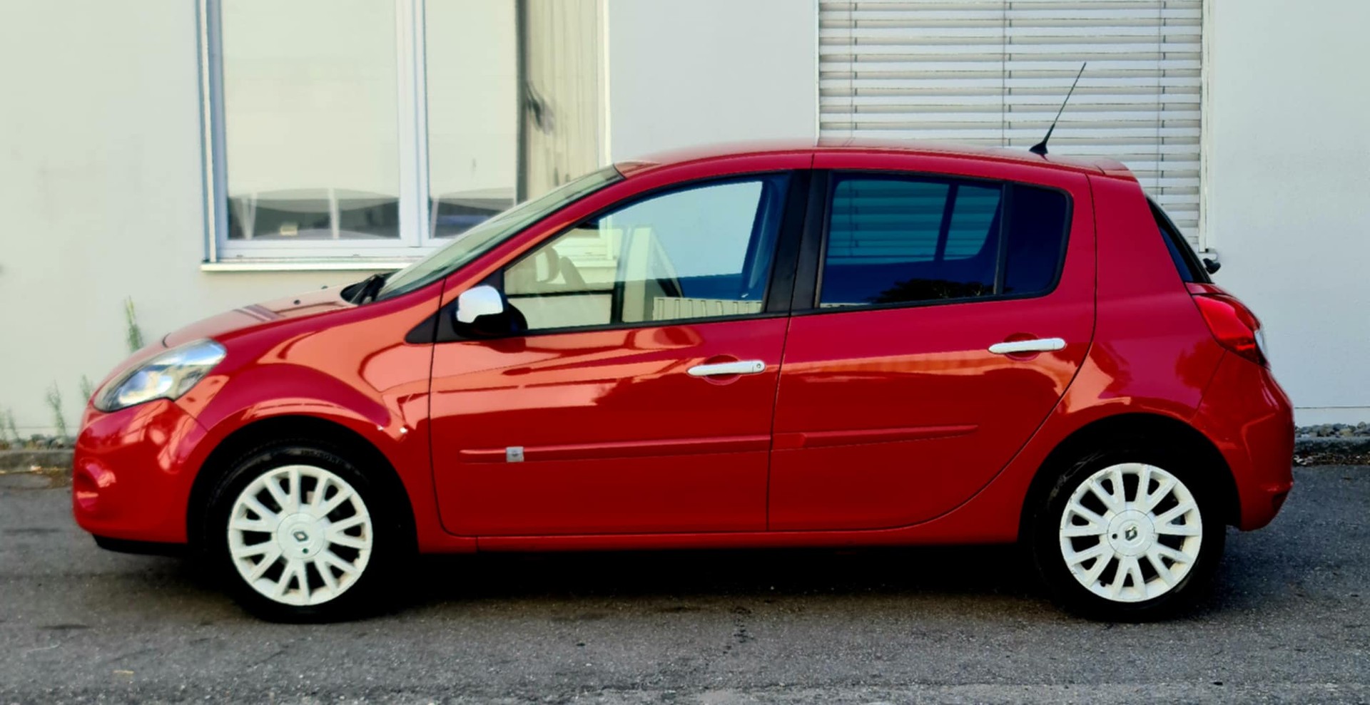 RENAULT Clio 1.2 16V Turbo S-image-4