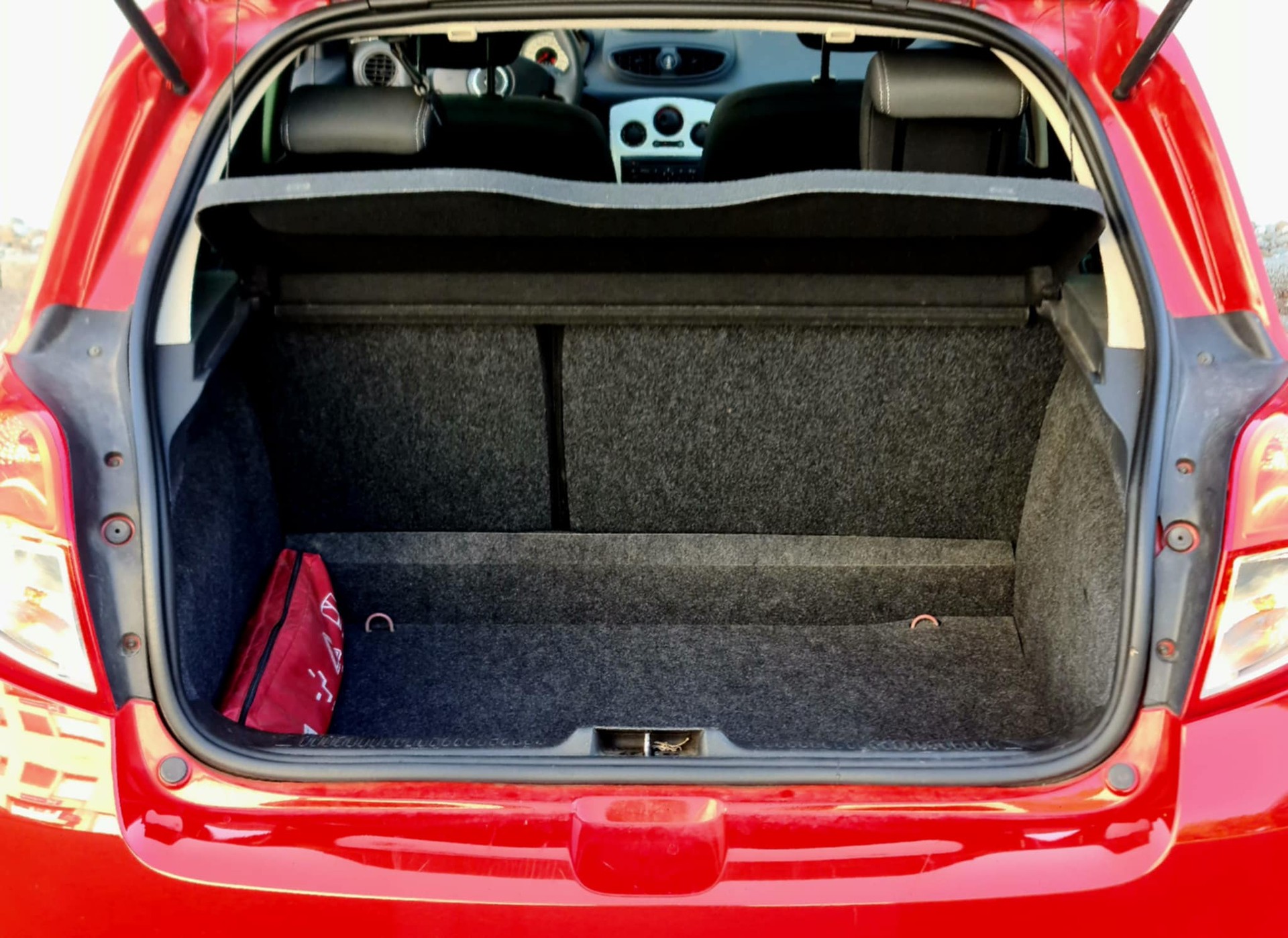 RENAULT Clio 1.2 16V Turbo S-image-8