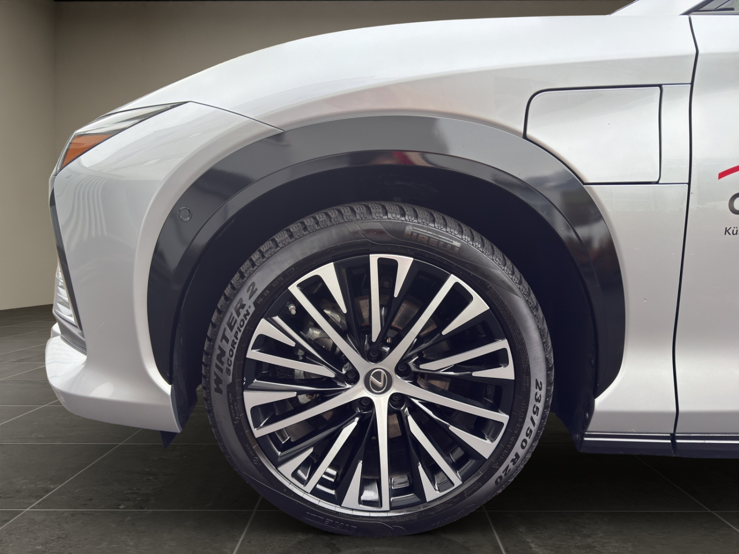 LEXUS RZ 450e Excellence-image-18