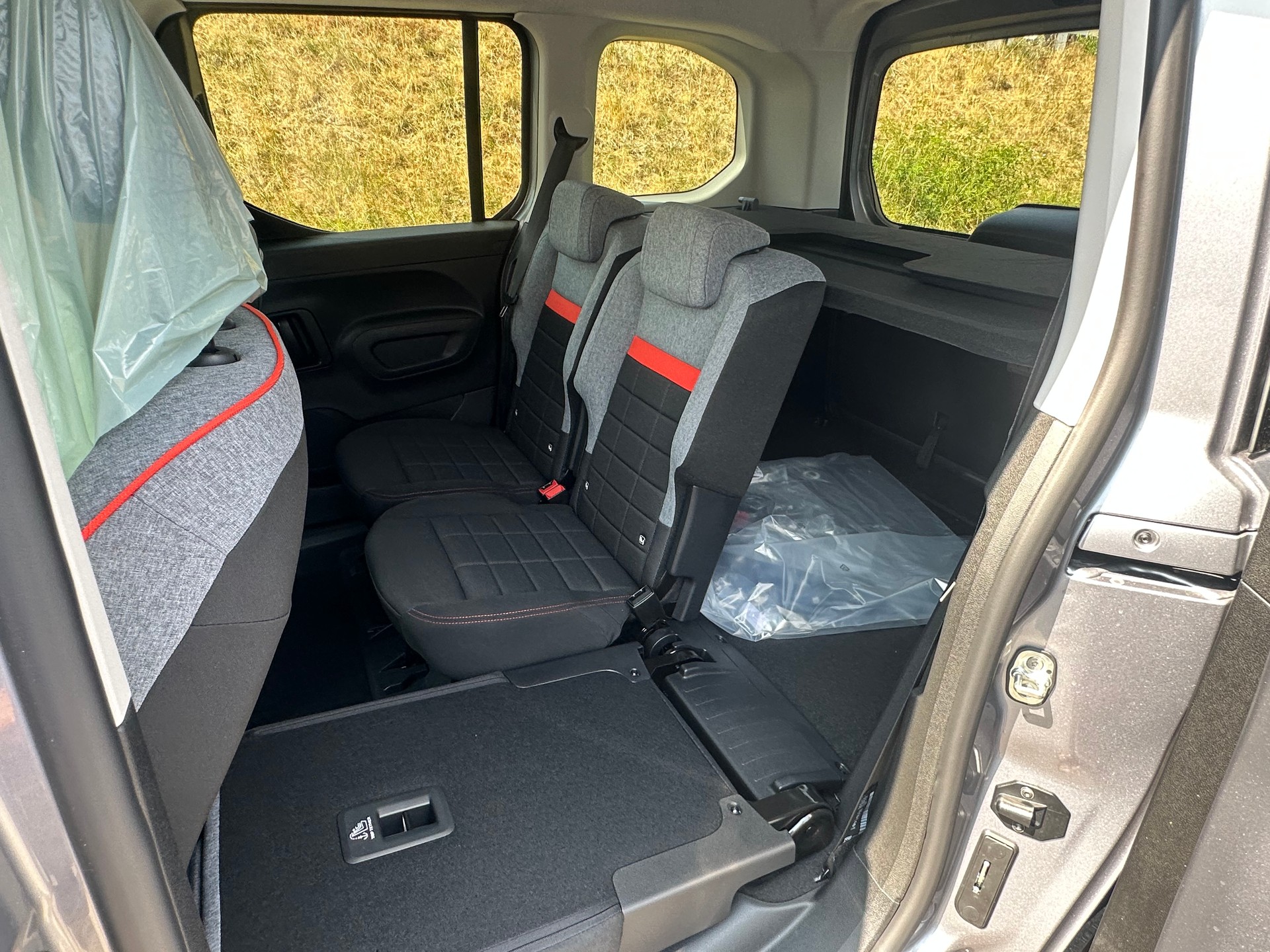 CITROEN Berlingo 1.5 BlueHDi 130 M Berlingo 30 EAT8-image-13