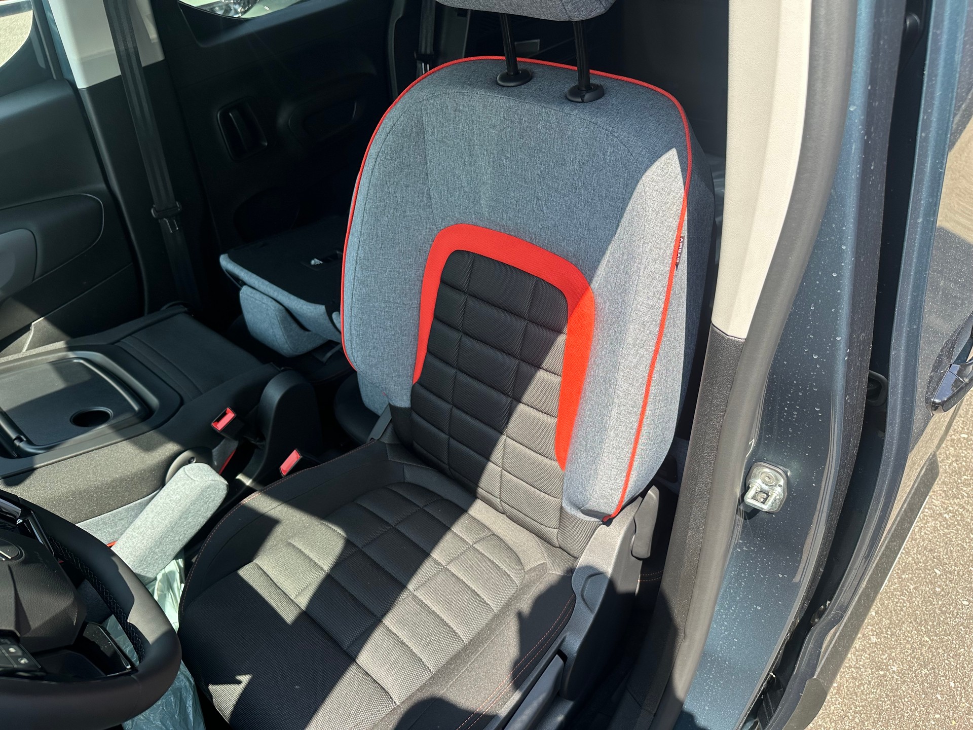 CITROEN Berlingo 1.5 BlueHDi 130 M Berlingo 30 EAT8-image-6