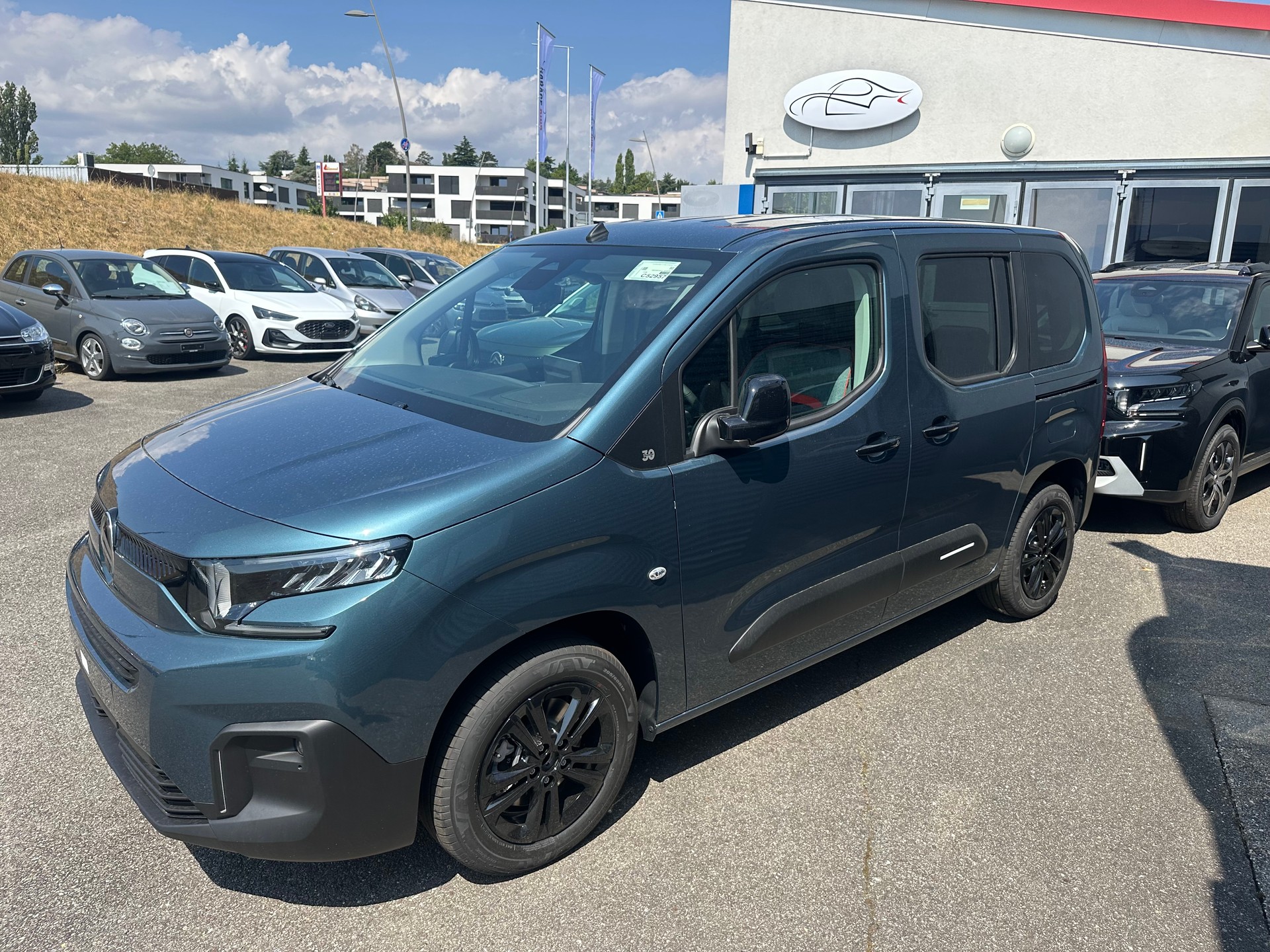 CITROEN Berlingo 1.5 BlueHDi 130 M Berlingo 30 EAT8-image-0