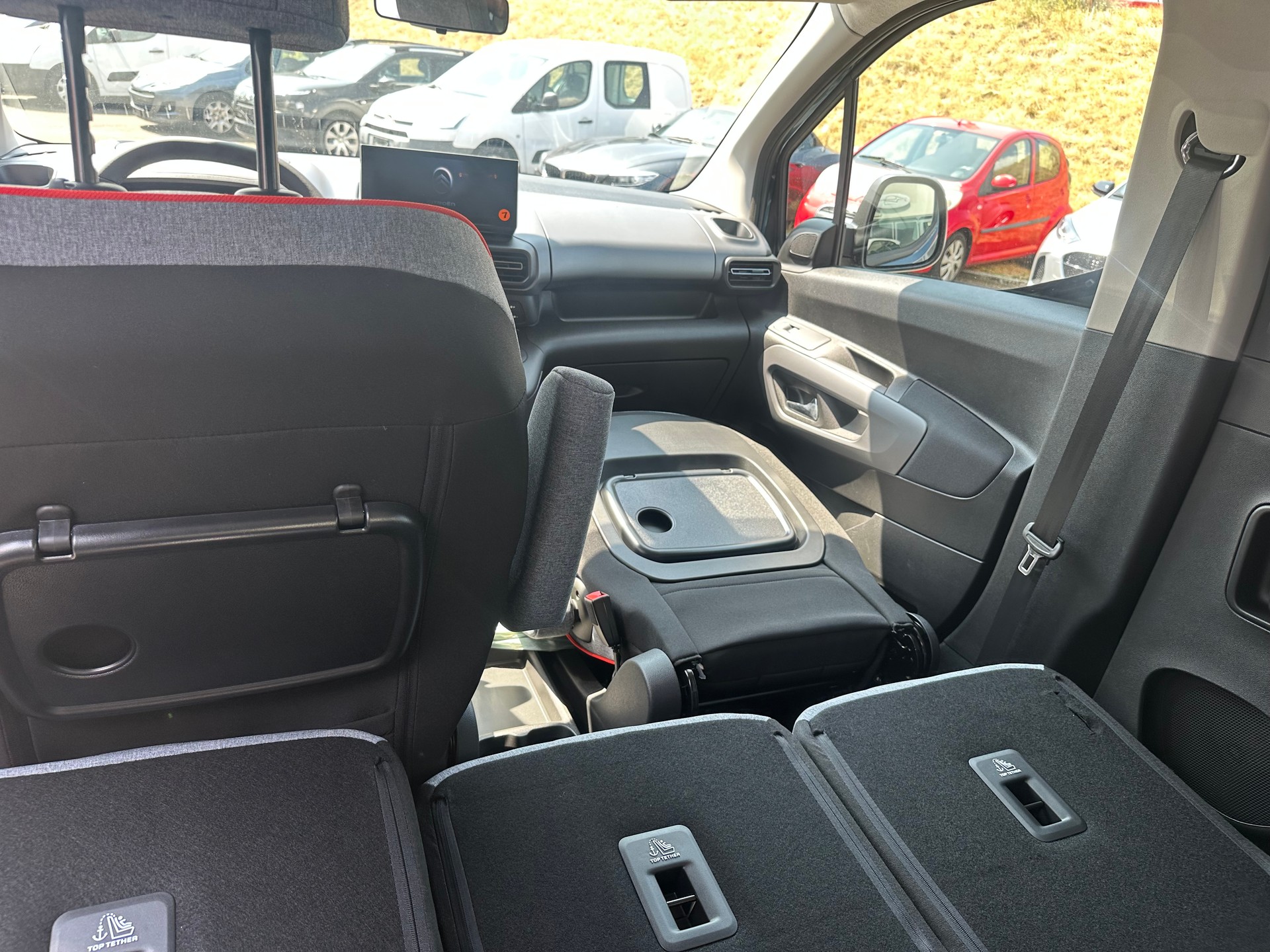 CITROEN Berlingo 1.5 BlueHDi 130 M Berlingo 30 EAT8-image-8