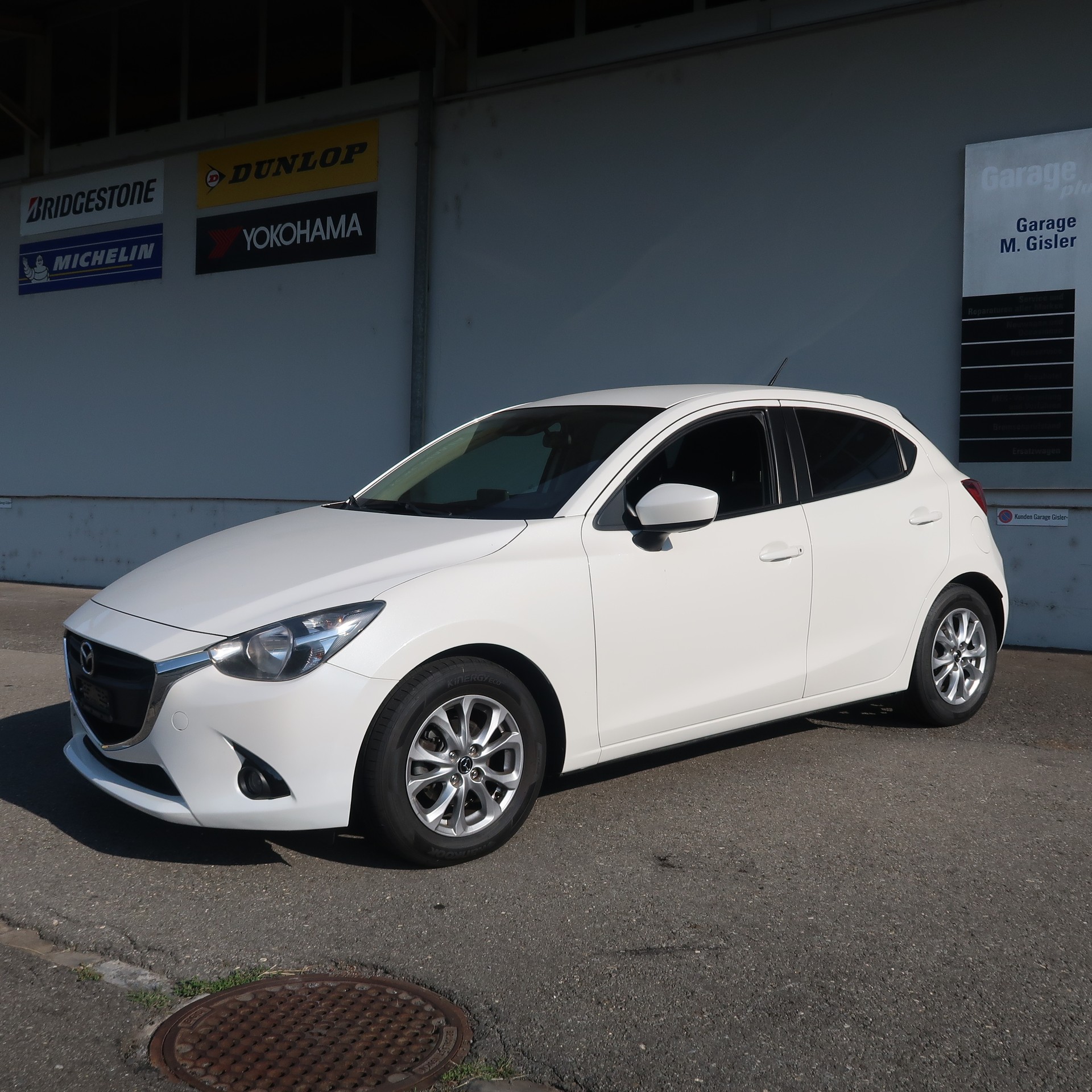 MAZDA 1.5 90 Ambition Plus-image-0