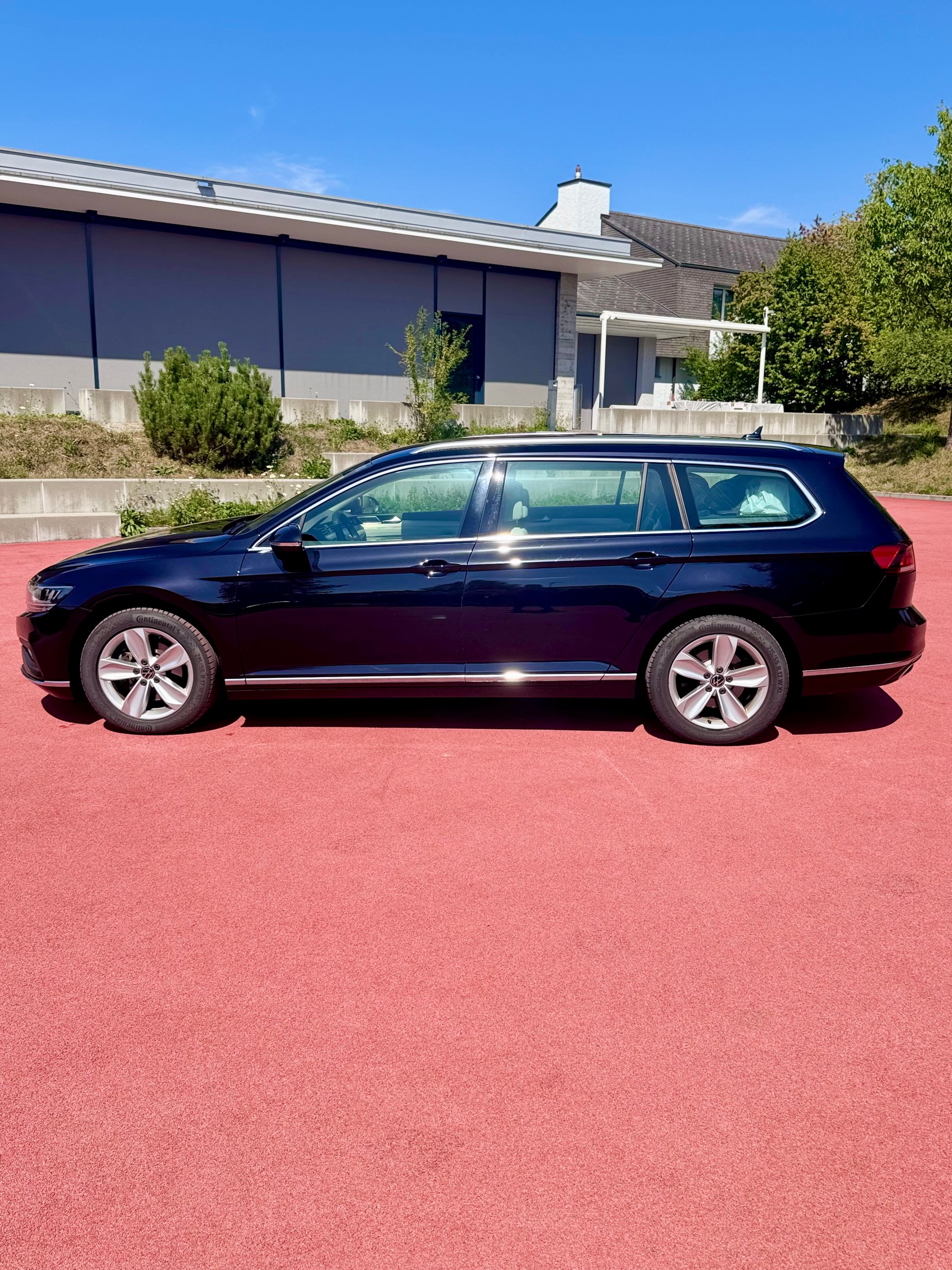 VW Passat 2.0 TDI BMT Elegance 4Motion DSG-image-8