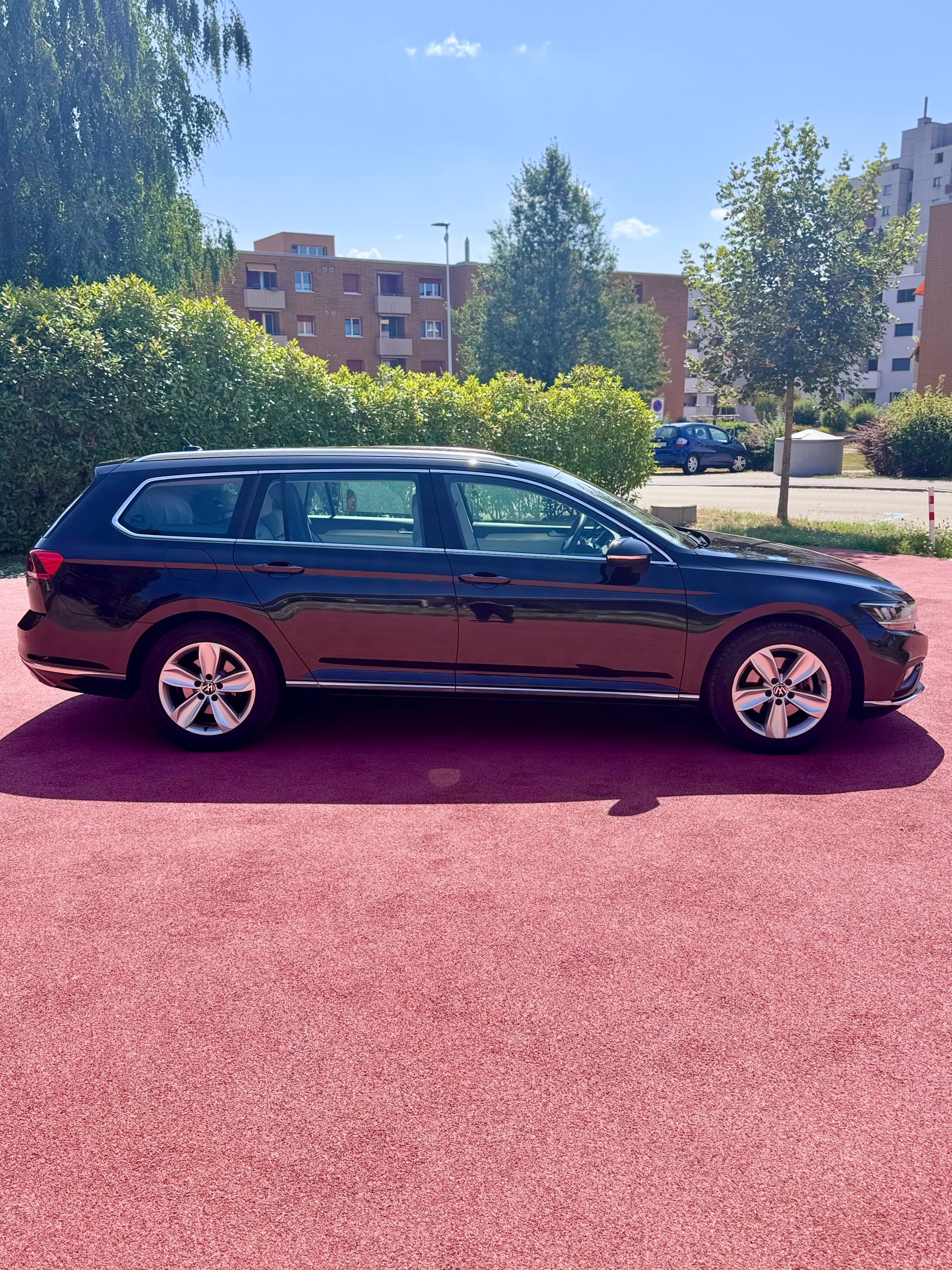 VW Passat 2.0 TDI BMT Elegance 4Motion DSG-image-3