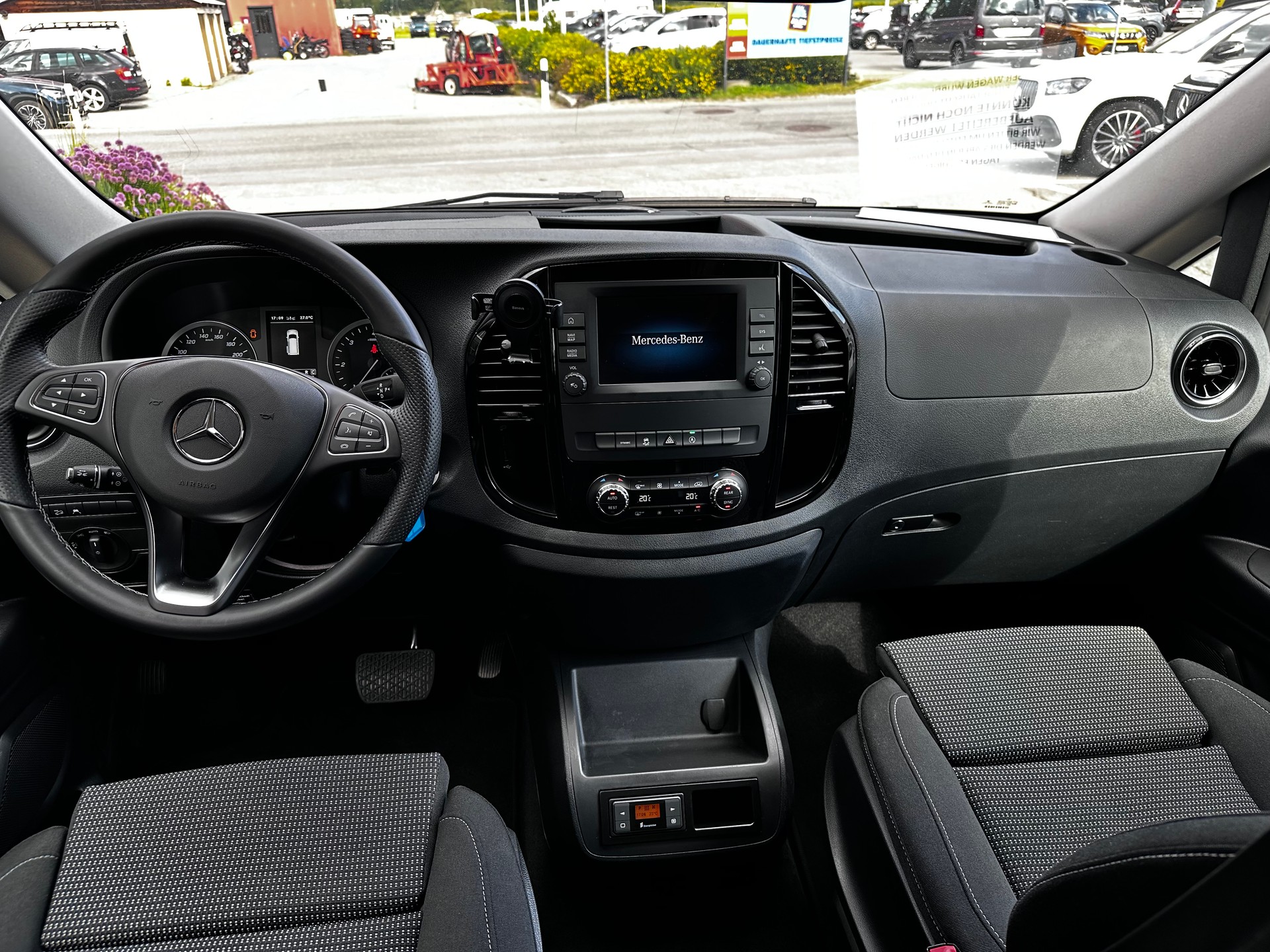 MERCEDES-BENZ Marco Polo Activity 4Matic-image-9