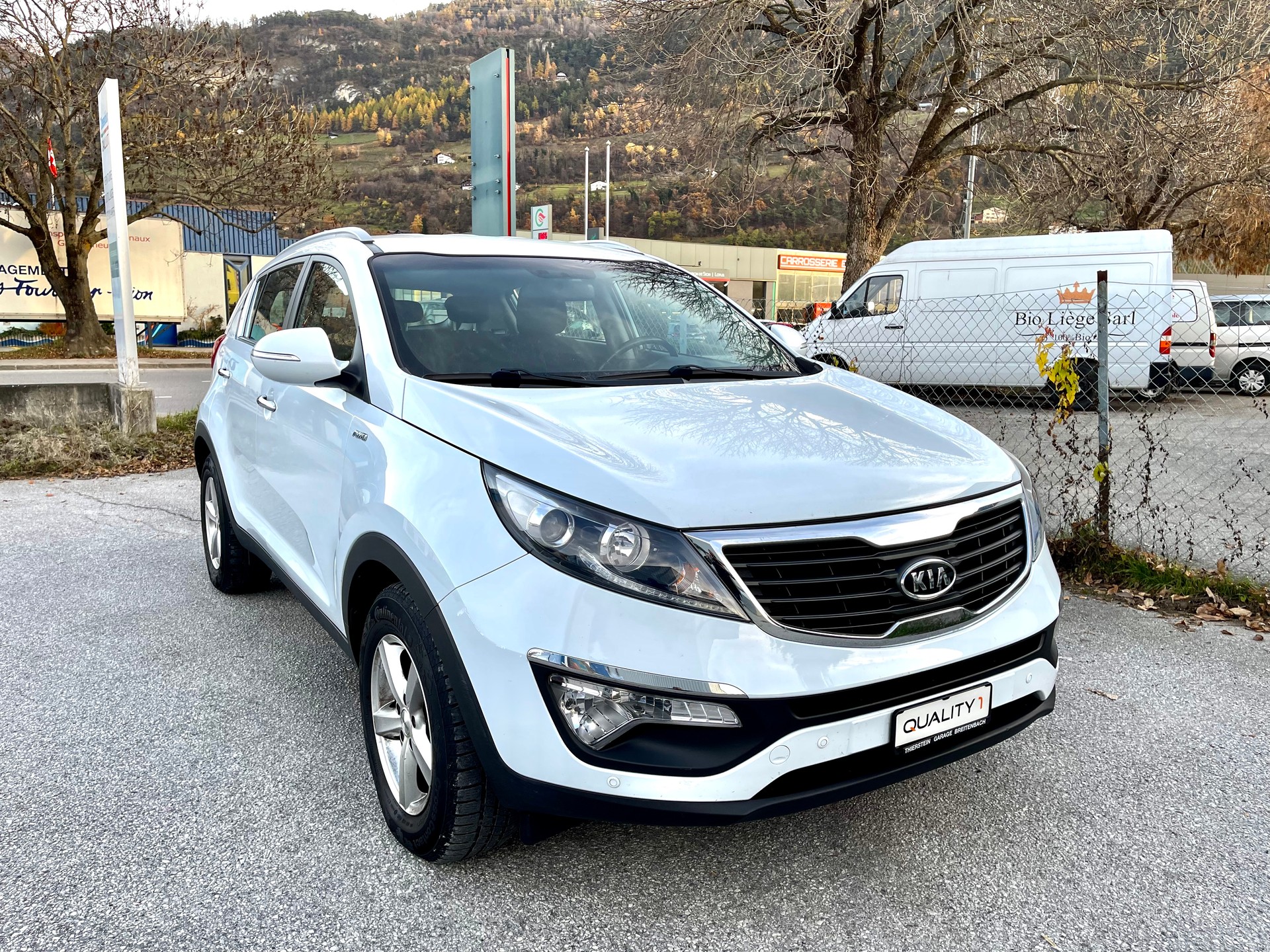 KIA Sportage 2.0 CRDi Trend 4WD Automatic-image-15