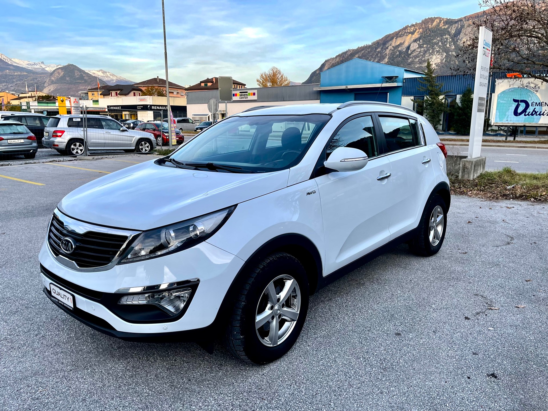 KIA Sportage 2.0 CRDi Trend 4WD Automatic-image-10