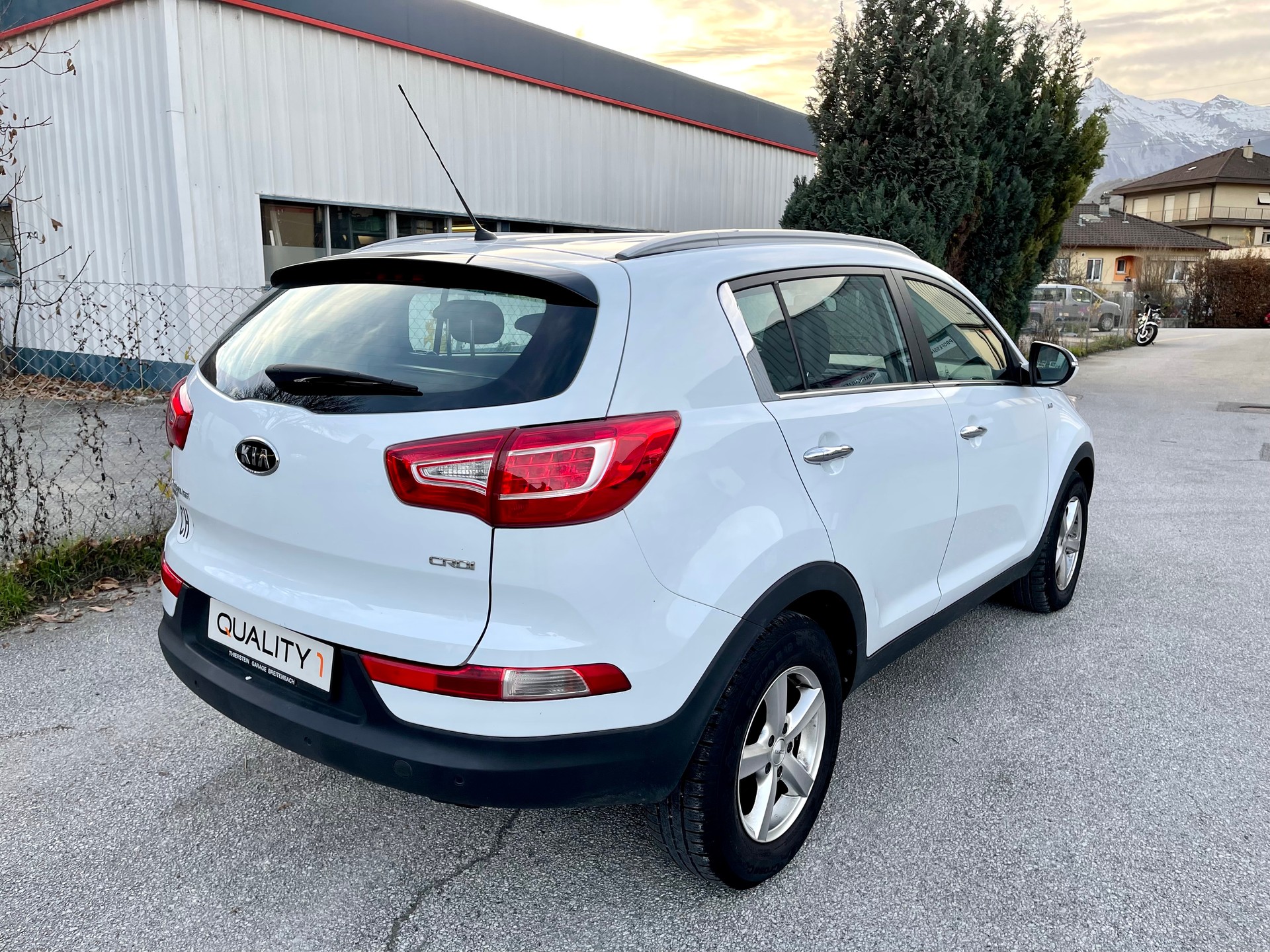 KIA Sportage 2.0 CRDi Trend 4WD Automatic-image-29