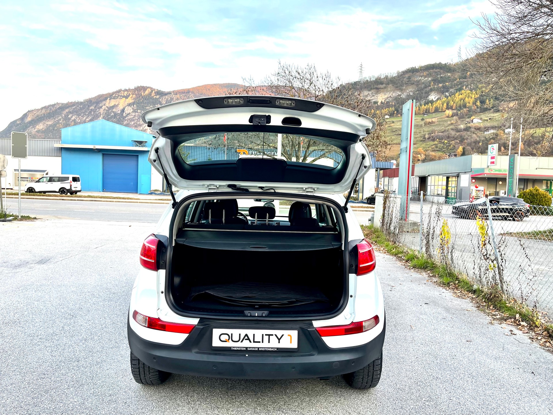 KIA Sportage 2.0 CRDi Trend 4WD Automatic-image-21