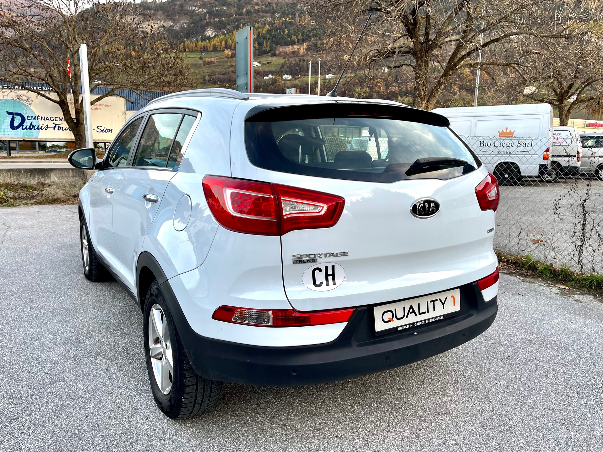 KIA Sportage 2.0 CRDi Trend 4WD Automatic-image-26