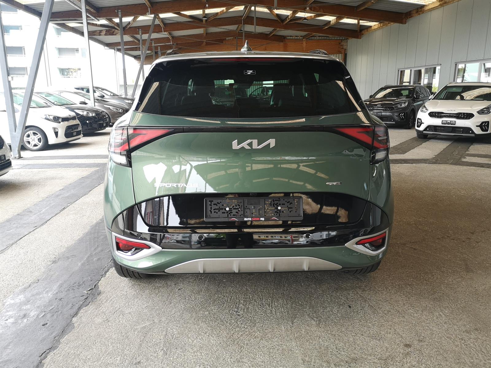 KIA Sportage 1.6 T-GDi Hybrid GT-Line-image-3
