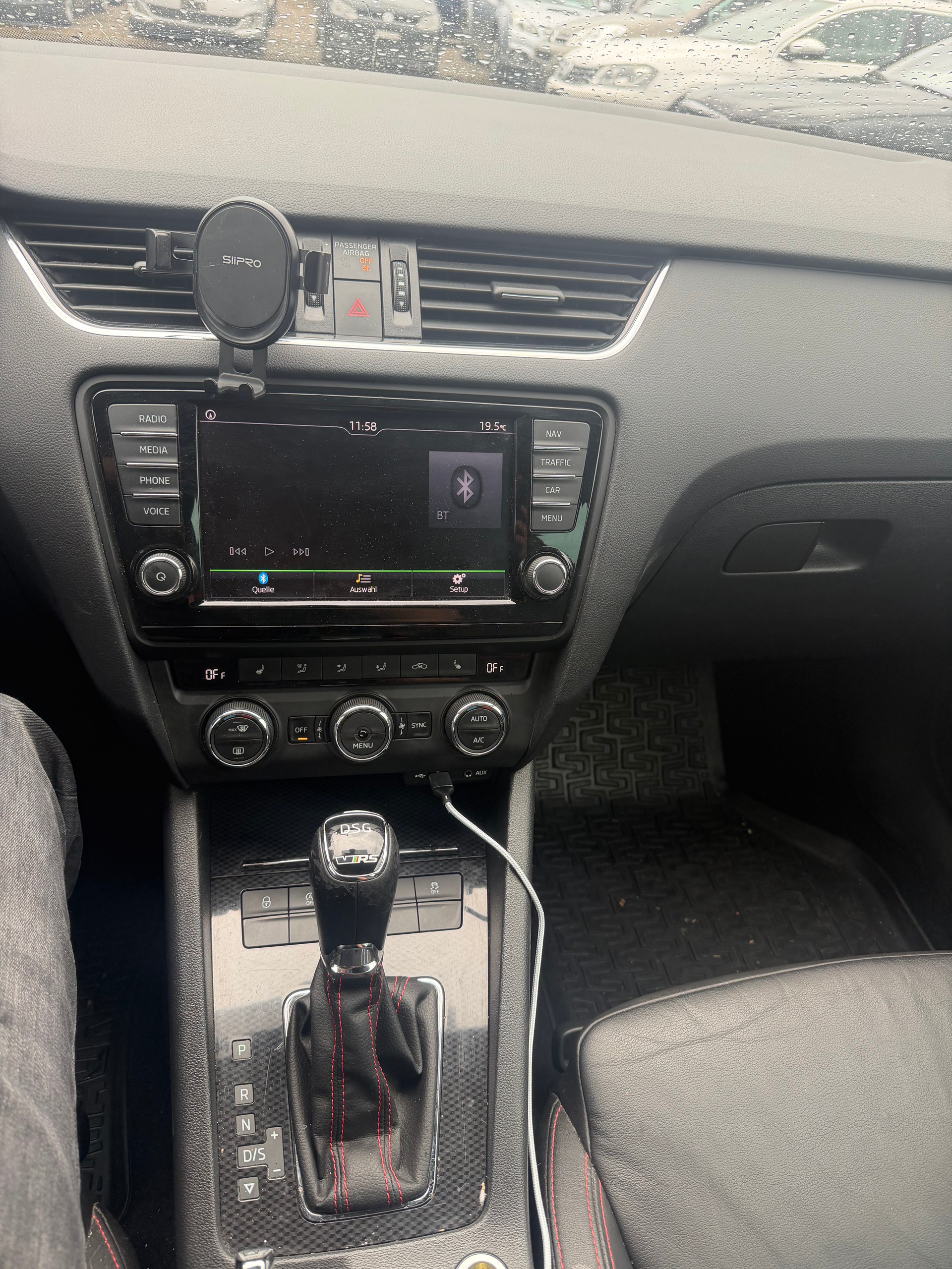 SKODA Octavia Combi 2.0 TDI RS 4x4 DSG-image-7
