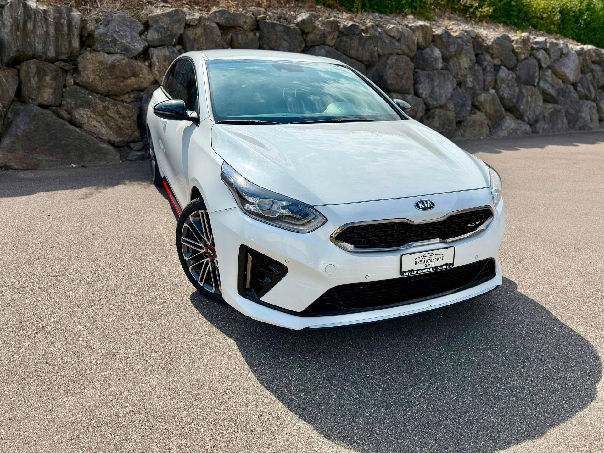 KIA ProCeed 1.6 T-GDi GT DCT-image-1