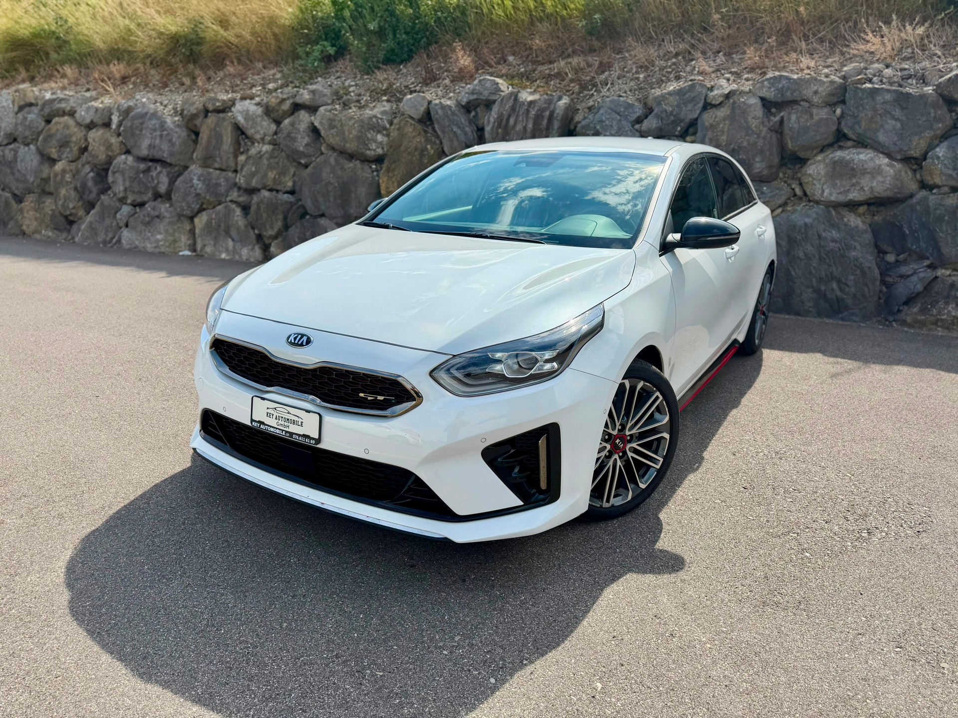 KIA ProCeed 1.6 T-GDi GT DCT-image-0