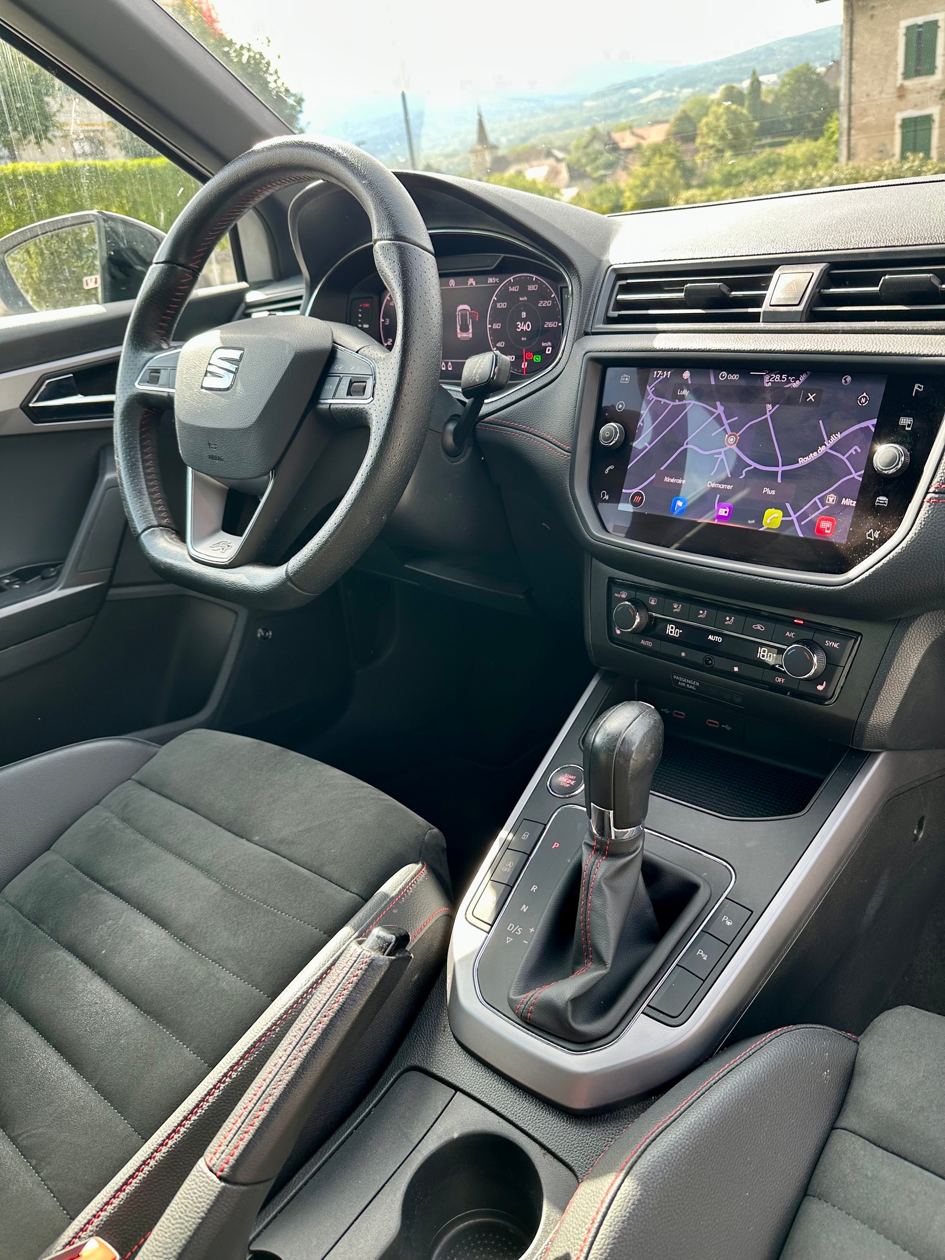 SEAT Arona 1.0 TSI Eco Hola FR DSG-image-10