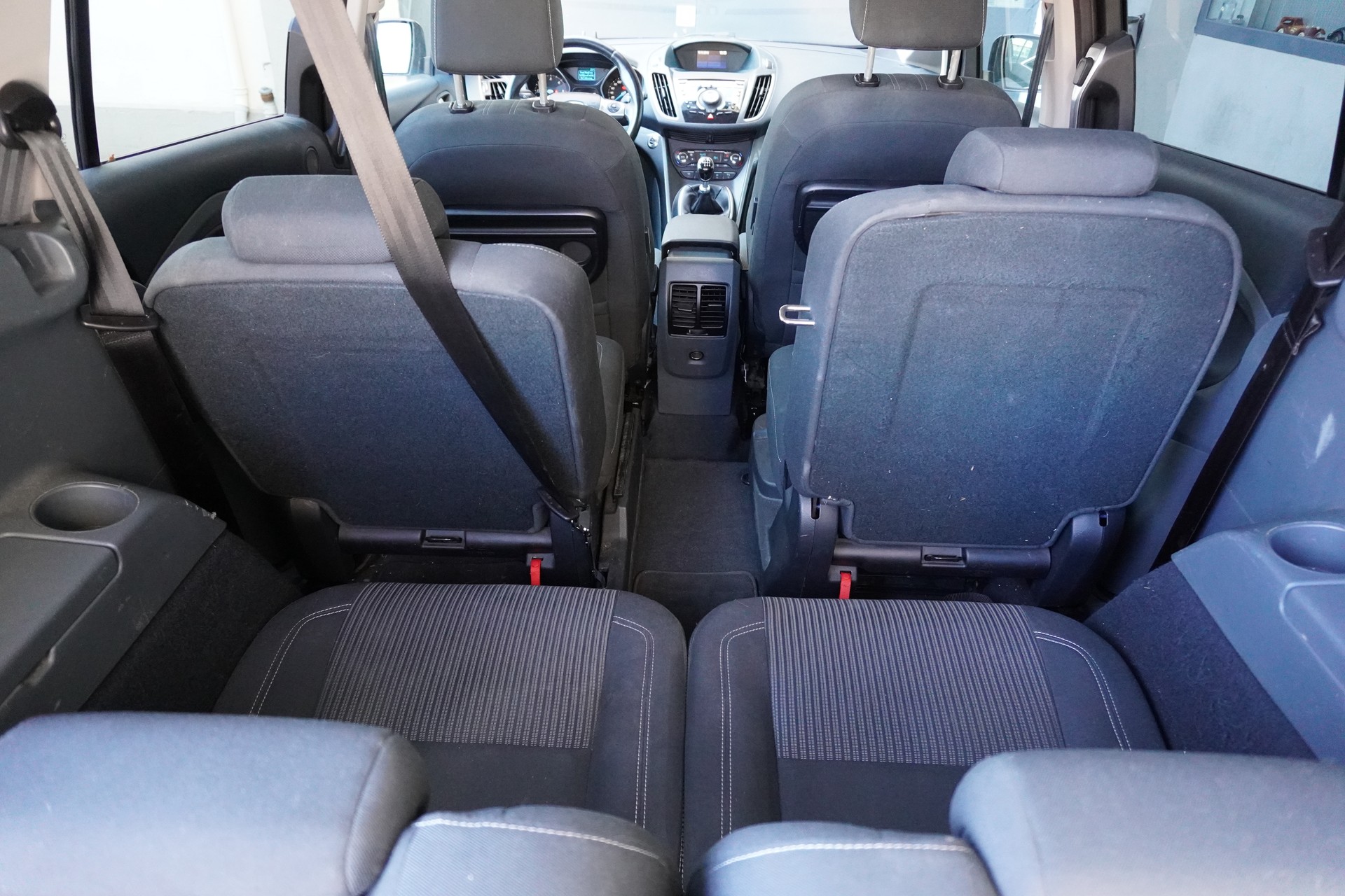 FORD Grand C-Max 2.0 TDCi Titanium-image-13