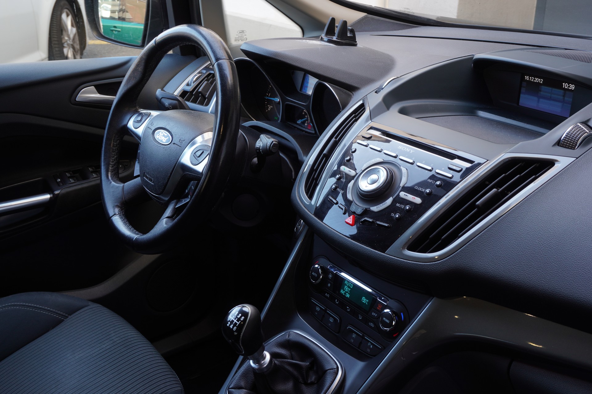FORD Grand C-Max 2.0 TDCi Titanium-image-9