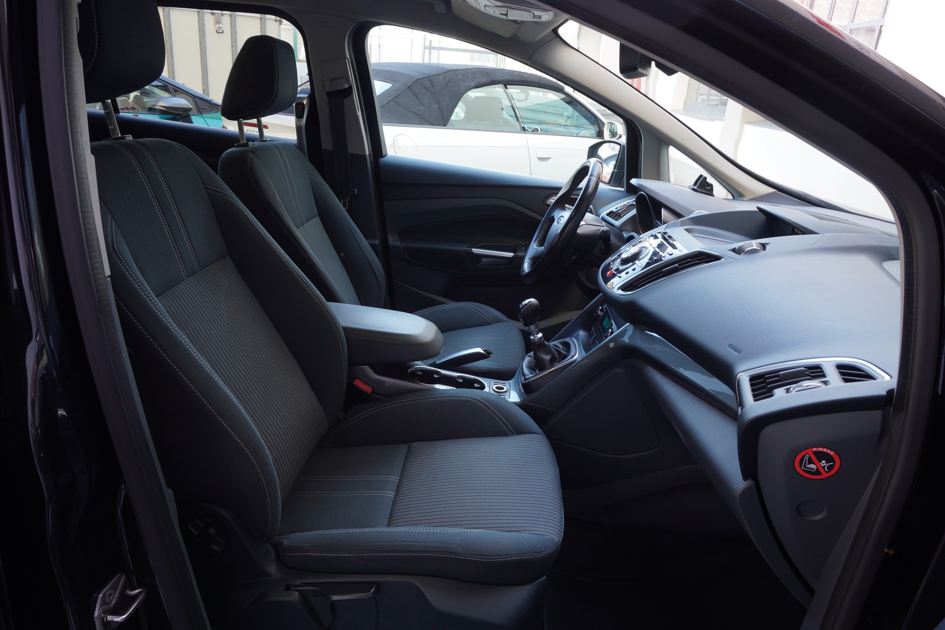 FORD Grand C-Max 2.0 TDCi Titanium-image-11