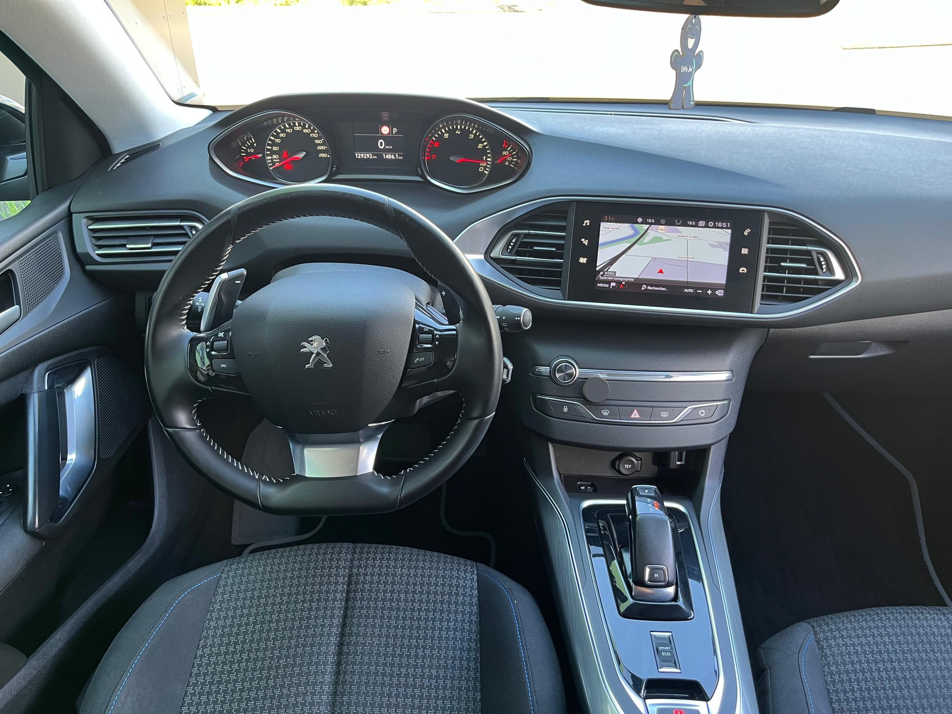 PEUGEOT 308 SW 1.2i Style EAT8-image-10