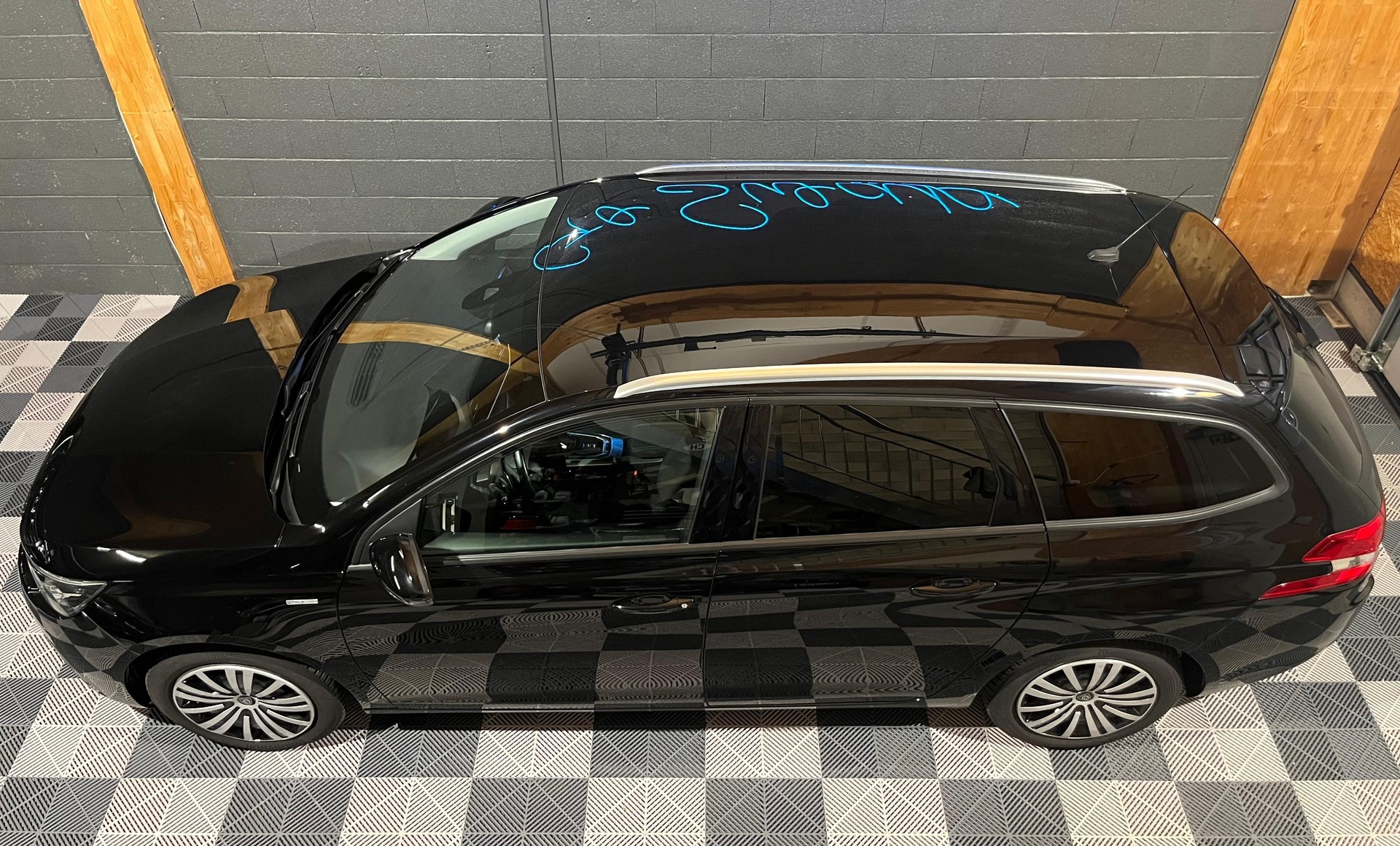 PEUGEOT 308 SW 1.2i Style EAT8-image-5
