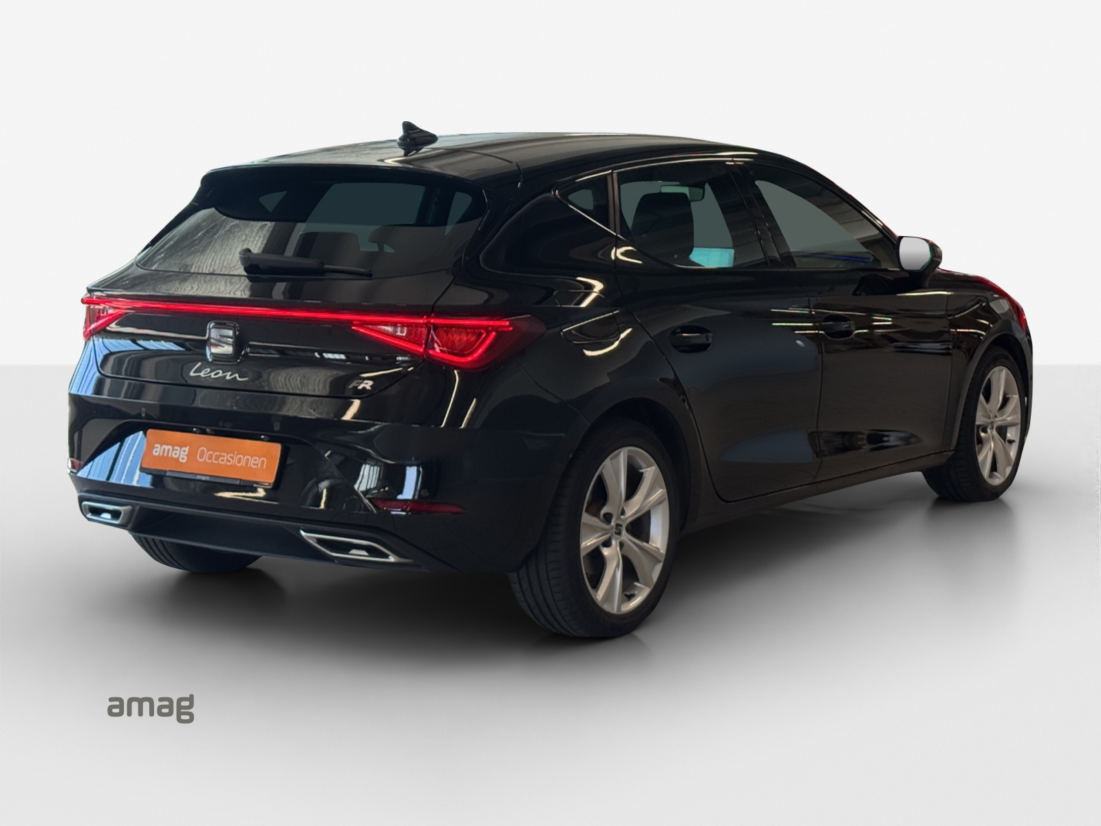 SEAT Leon 1.5 eTSI mHEV DSG FR-image-4