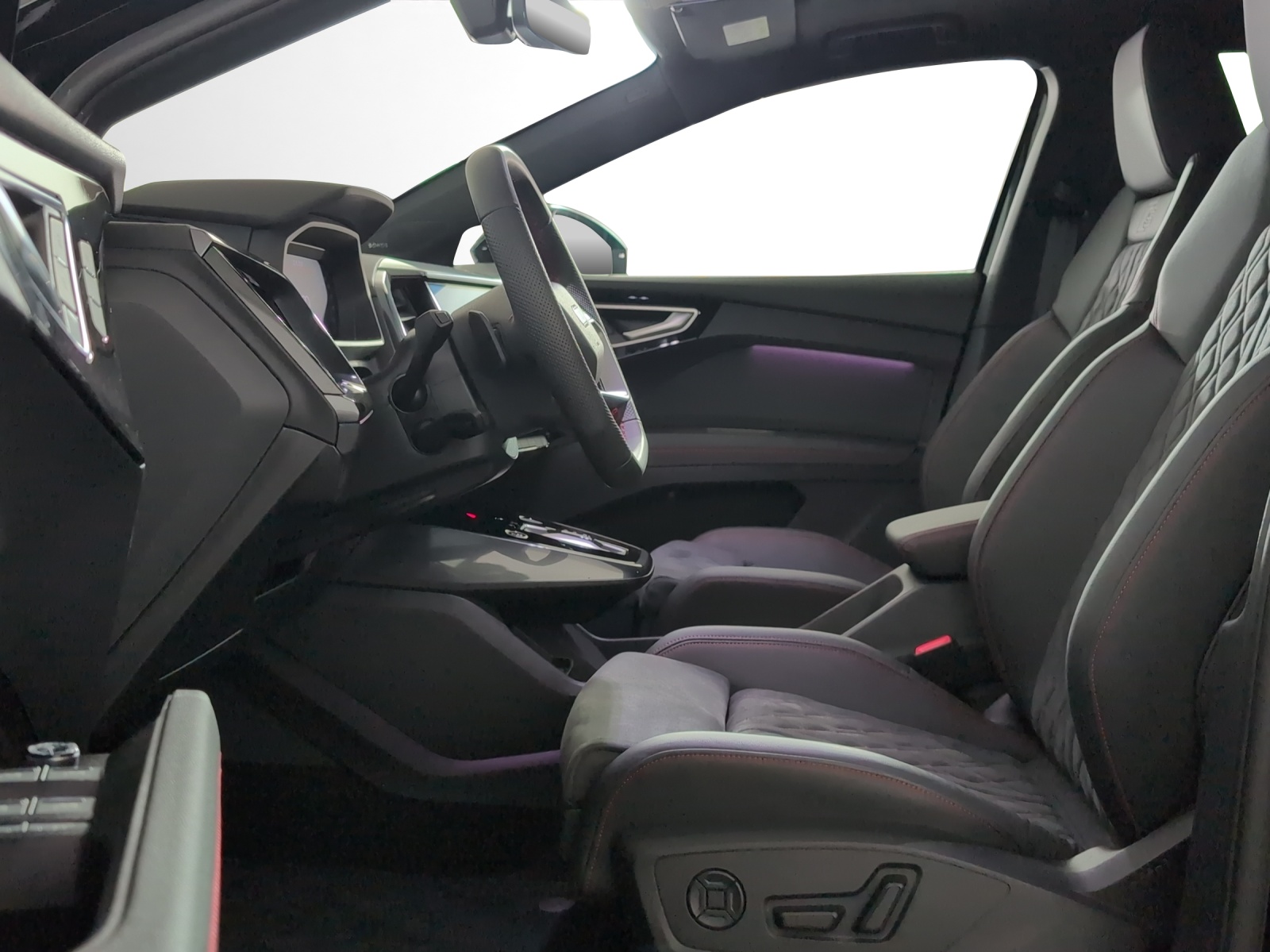 AUDI Q4 e-tron 45 Edition Swiss Ski quattro-image-5