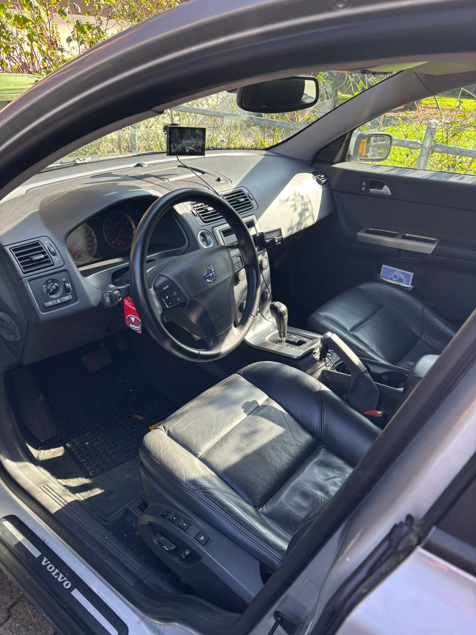 VOLVO 2.4i 20V Summum-image-3