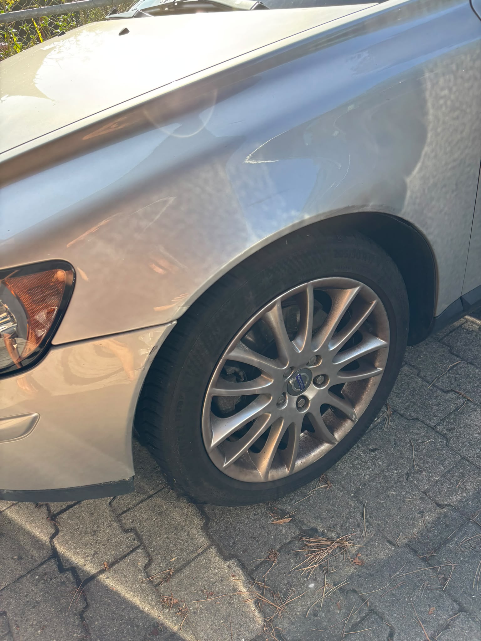 VOLVO 2.4i 20V Summum-image-2