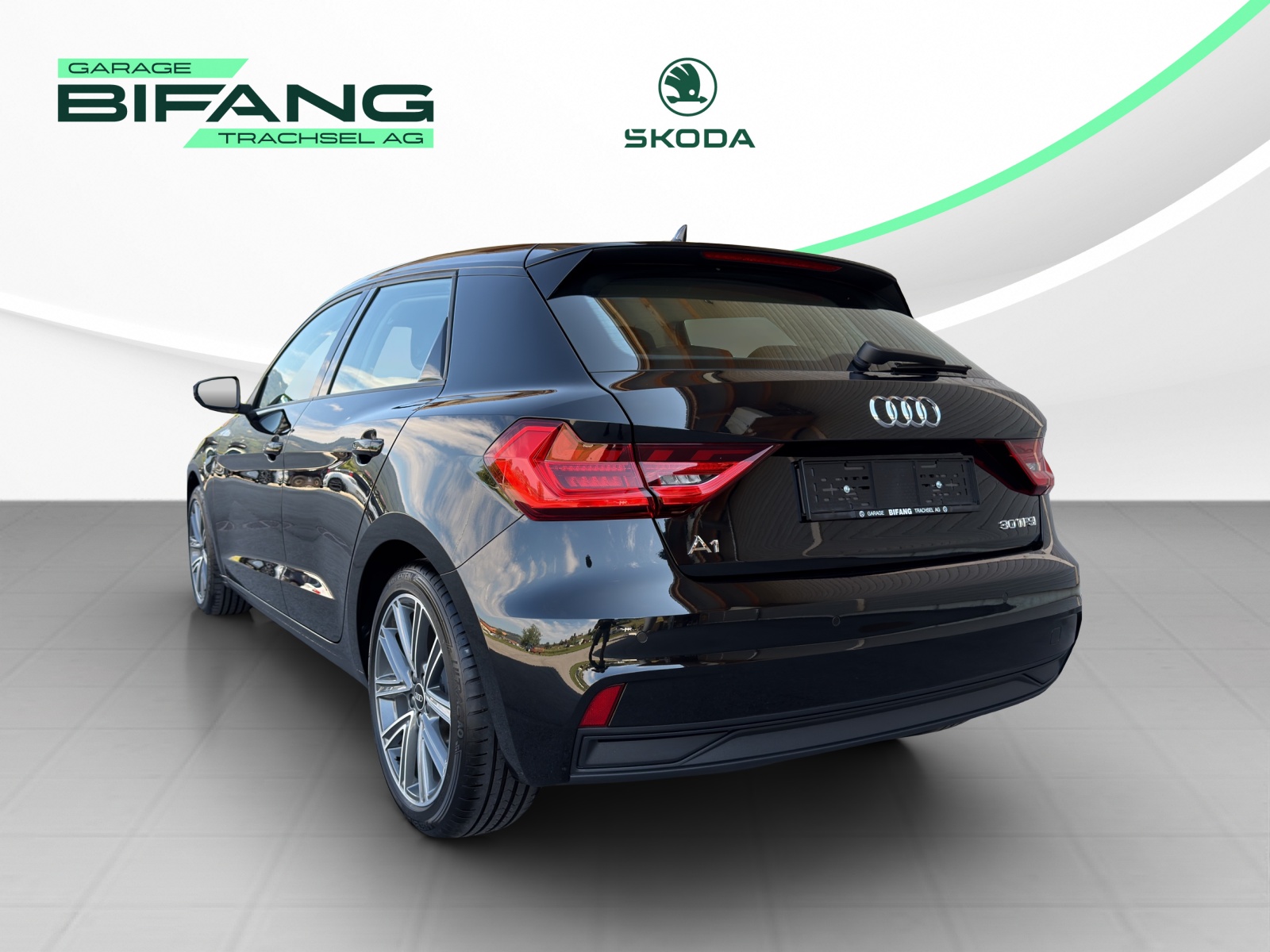 AUDI A1 Sportback 30 TFSI Attraction S-tronic-image-3