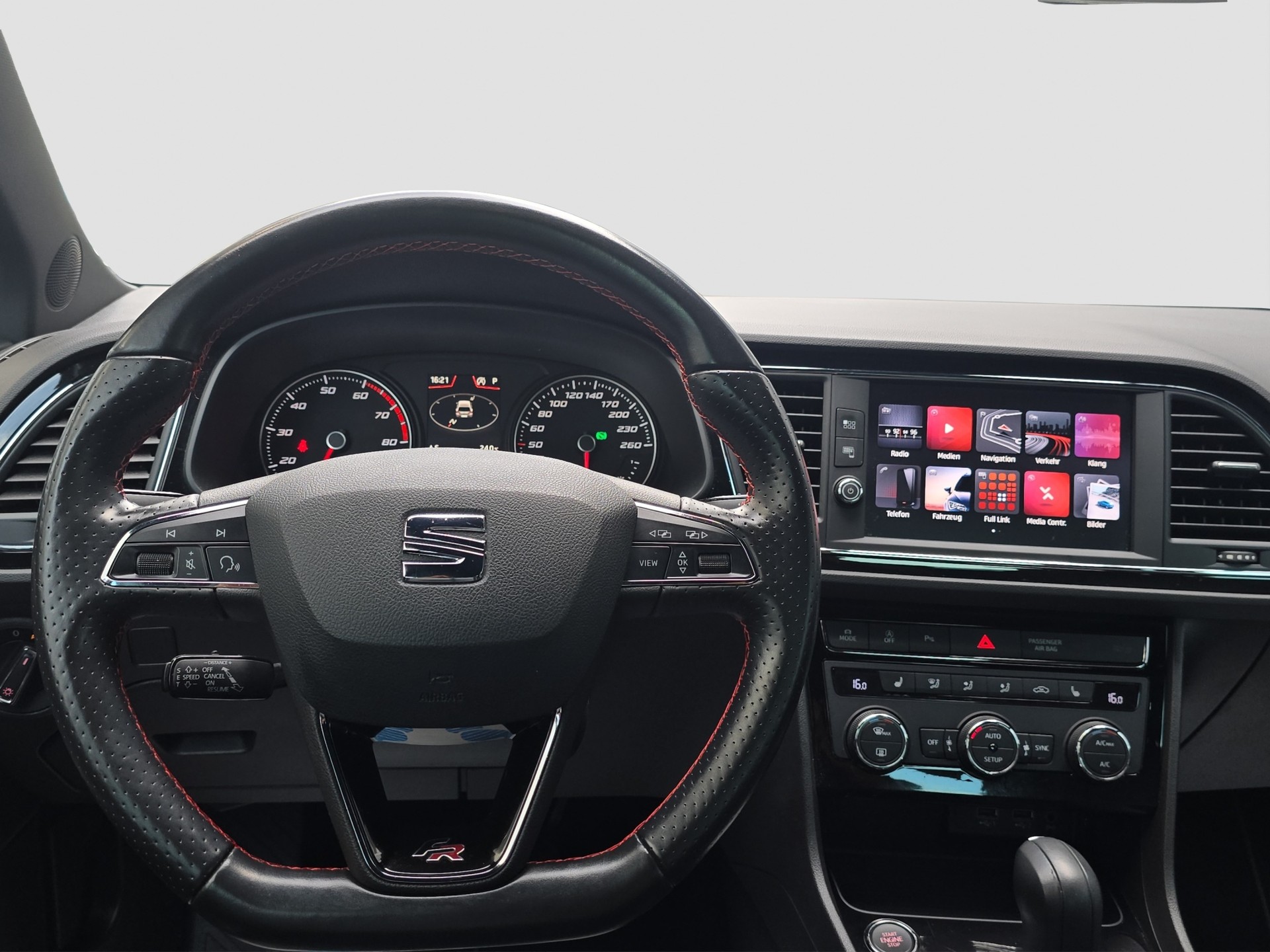 SEAT Leon 2.0 TSI FR DSG-image-10