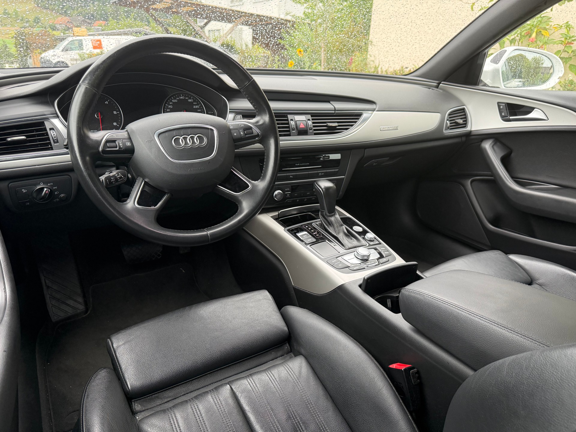 AUDI A6 Avant 3.0 TDI V6 quattro S-tronic-image-7