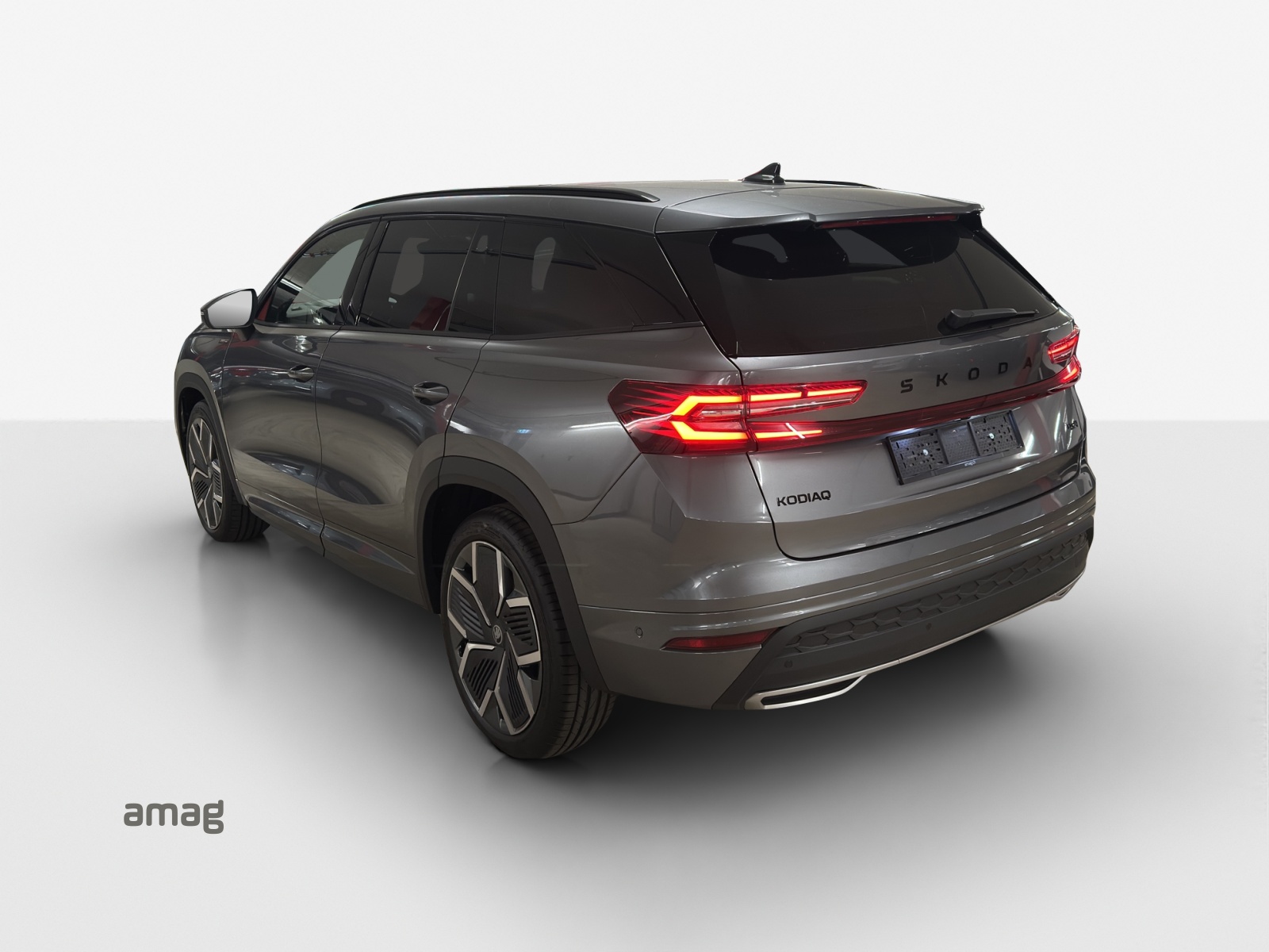 SKODA Kodiaq 2.0 TSI Sportline 4x4-image-2