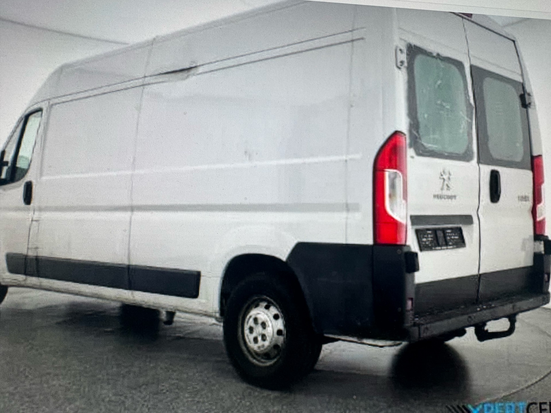 PEUGEOT Boxer 2.2 HDI 333 L3H2-image-3