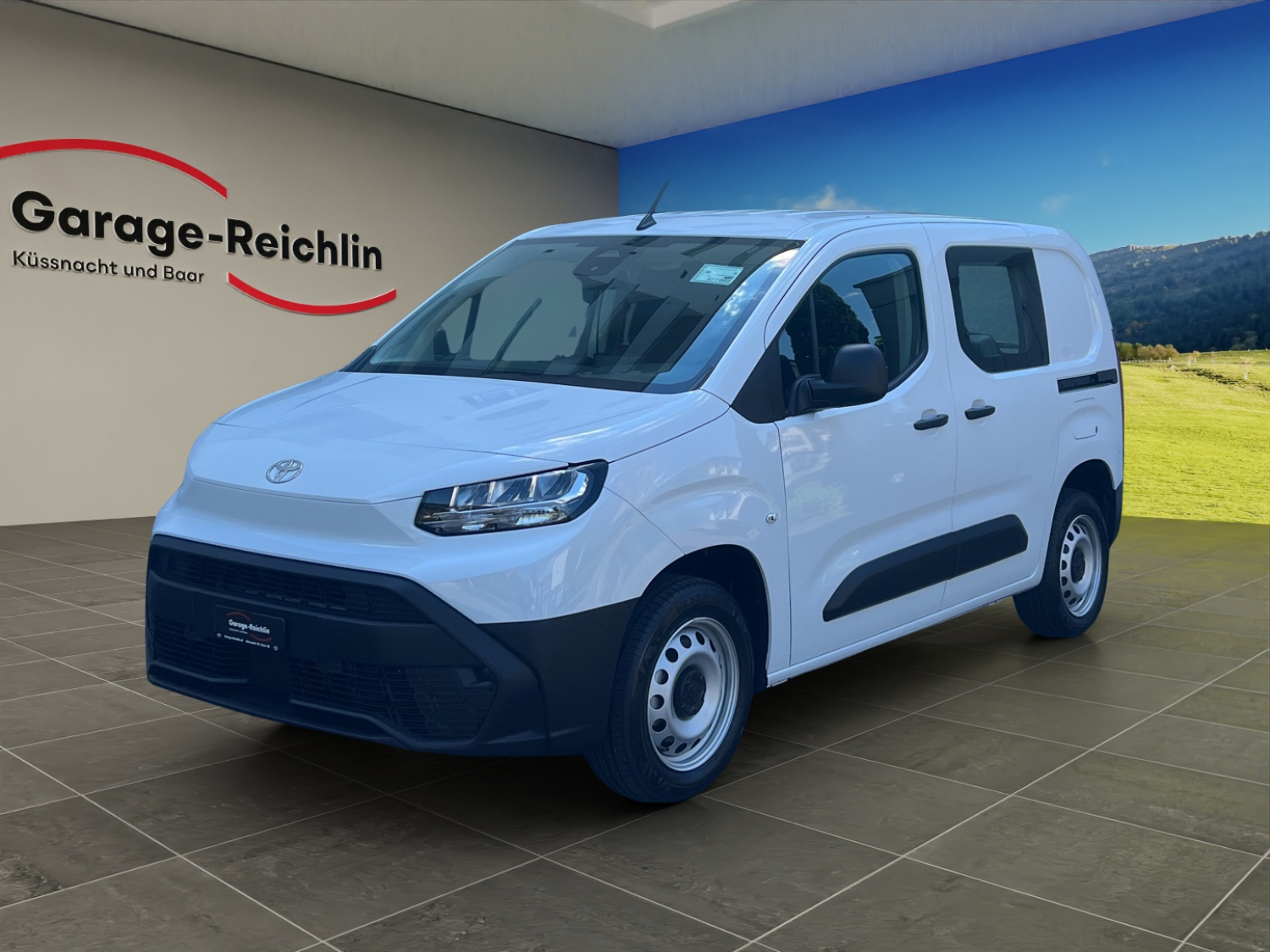 TOYOTA PROACE CITY Van L1 1.5 D Active-image-0