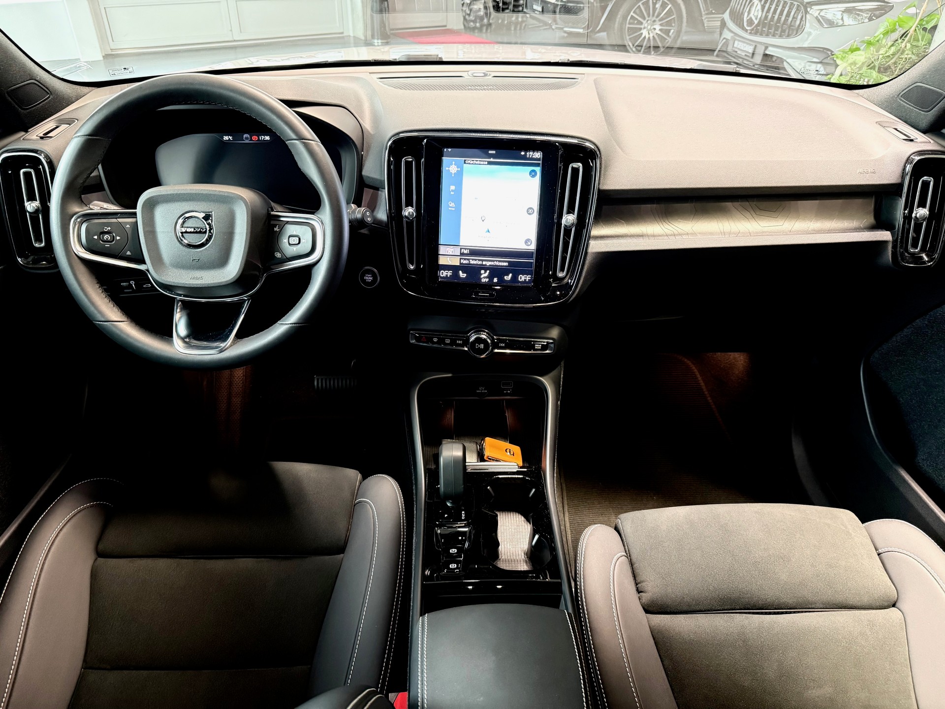 VOLVO XC40 T4 PHEV Ultimate Bright DCT-image-14