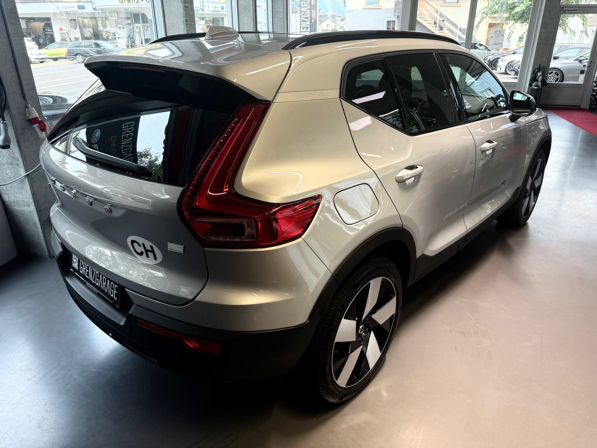 VOLVO XC40 T4 PHEV Ultimate Bright DCT-image-6