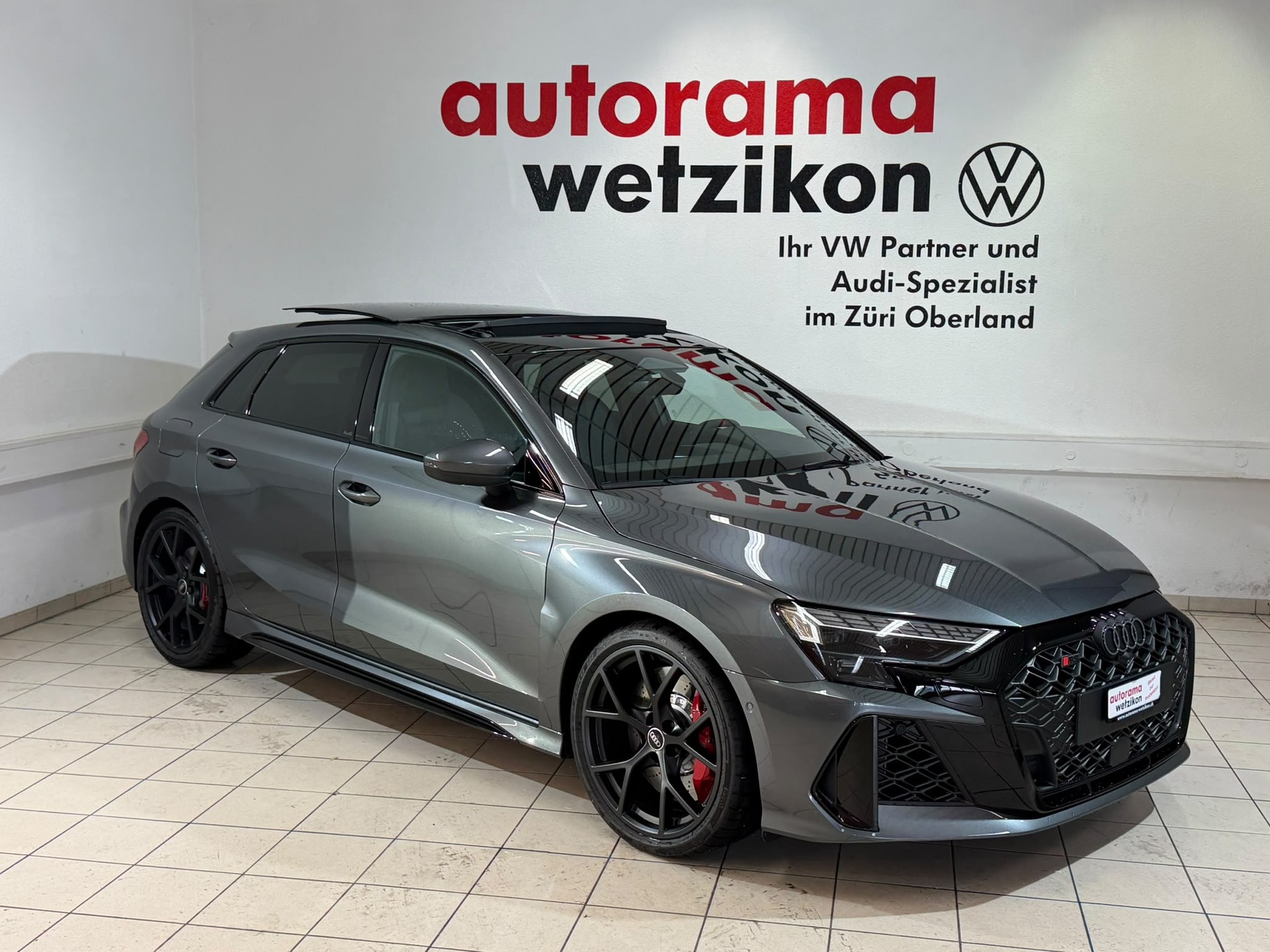 AUDI RS3 Sportback 2.5 TSI quattro S-tronic-image-0
