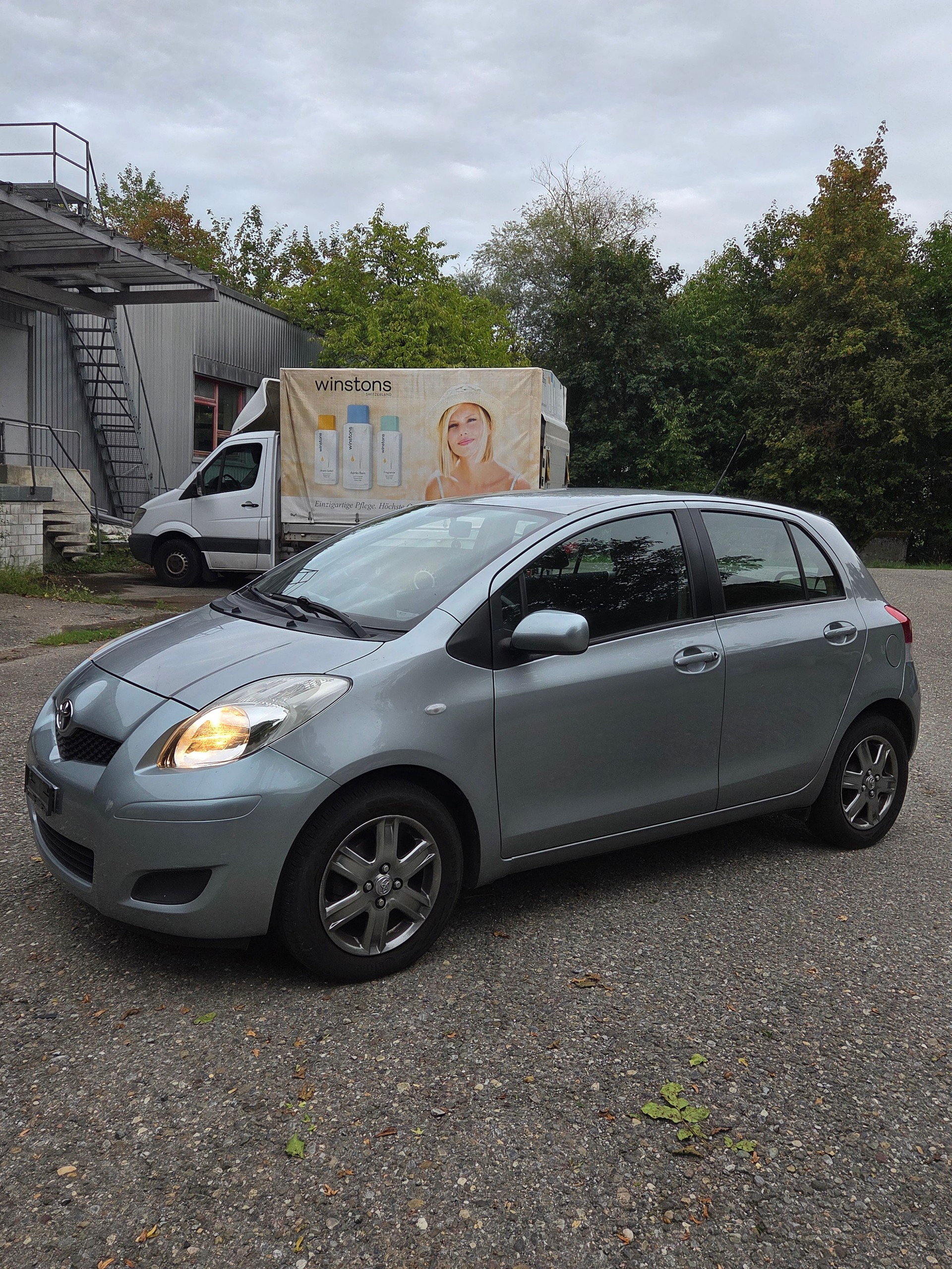 TOYOTA Yaris 1.33 Linea Luna-image-0