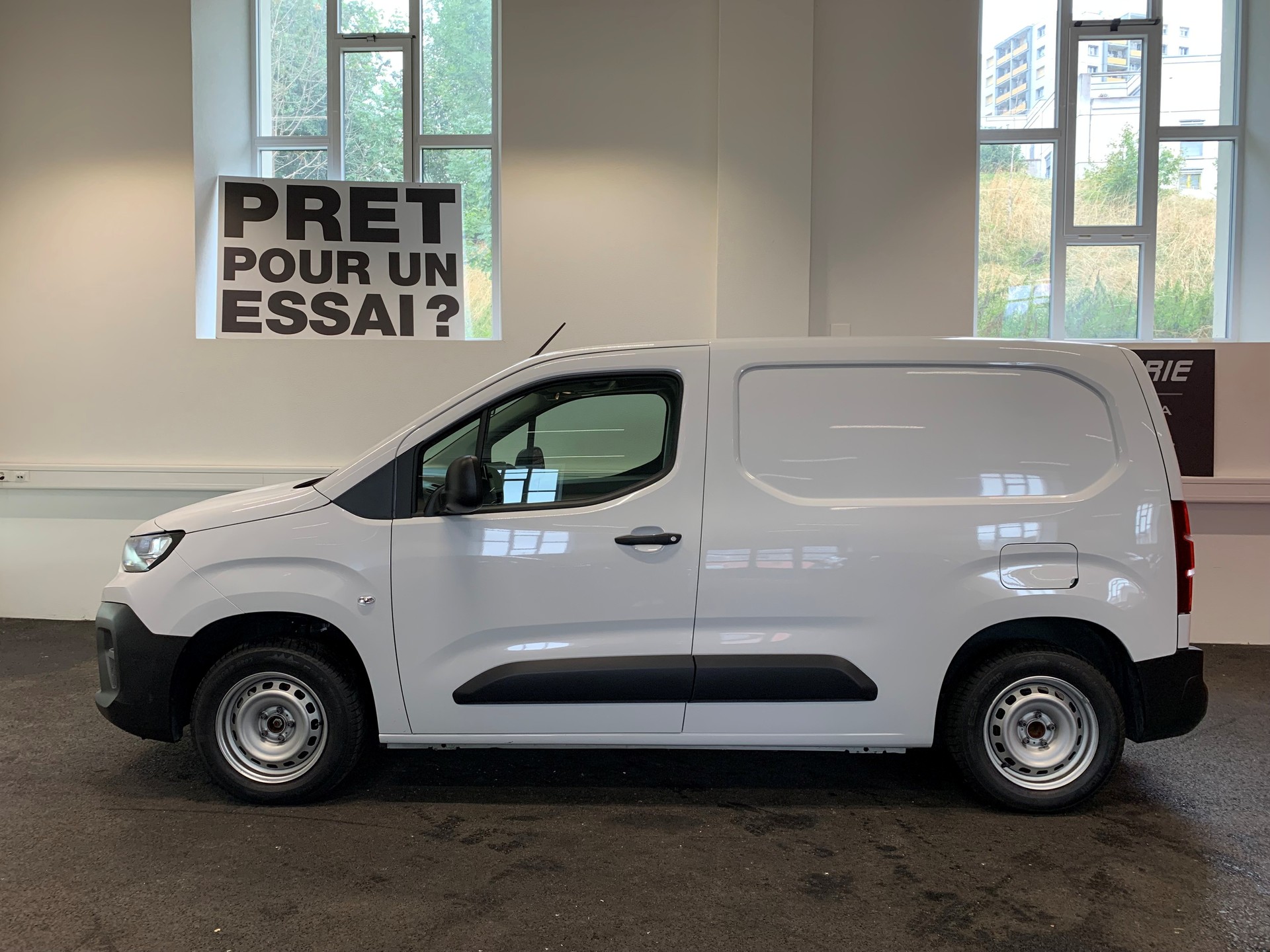CITROEN Berlingo Van M 1.5 Blue HDi 100 s/s First-image-4
