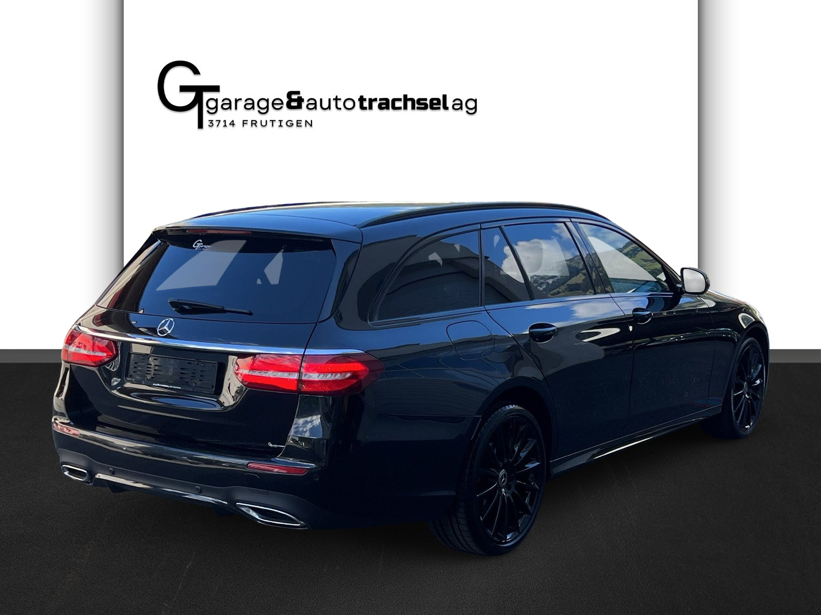 MERCEDES-BENZ E 220 d Swiss Star AMG Line 4Matic 9G-Tronic-image-4