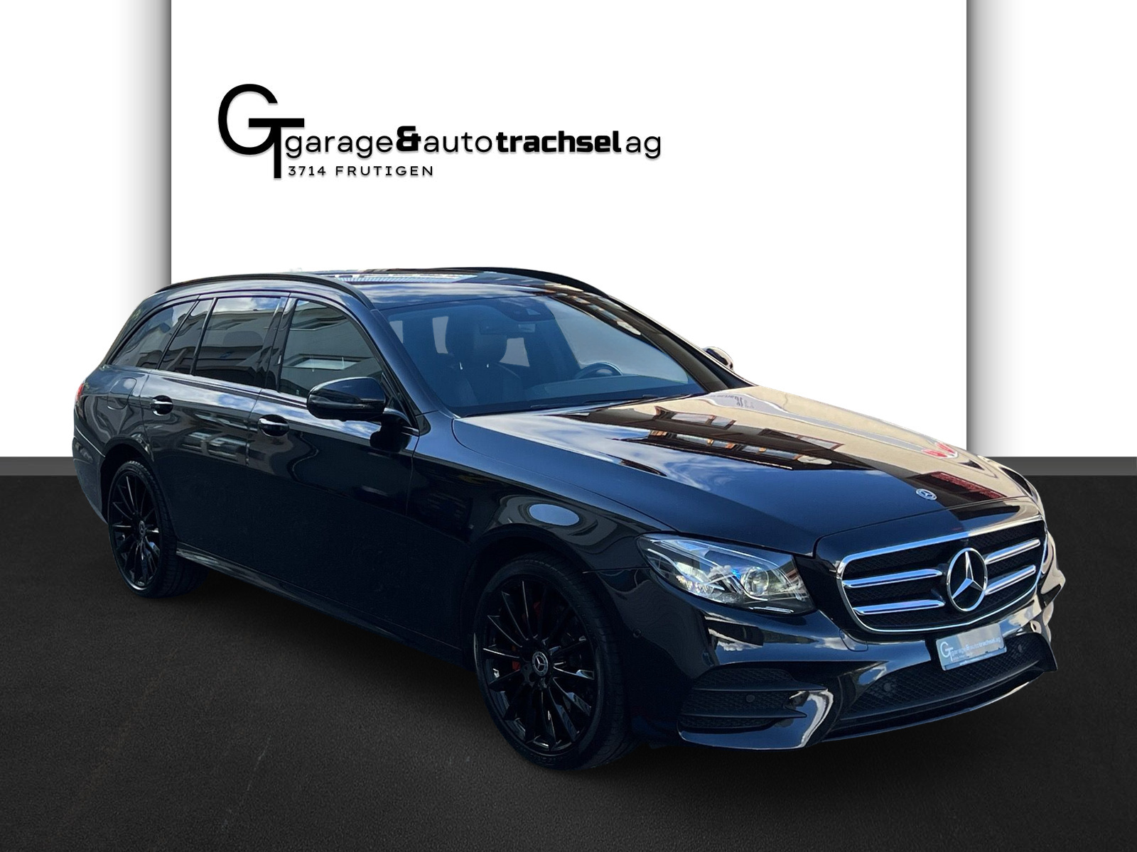 MERCEDES-BENZ E 220 d Swiss Star AMG Line 4Matic 9G-Tronic-image-6