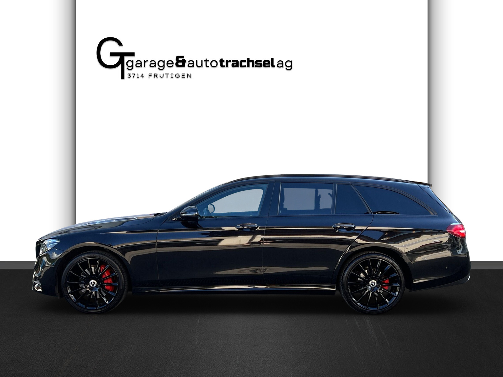 MERCEDES-BENZ E 220 d Swiss Star AMG Line 4Matic 9G-Tronic-image-1