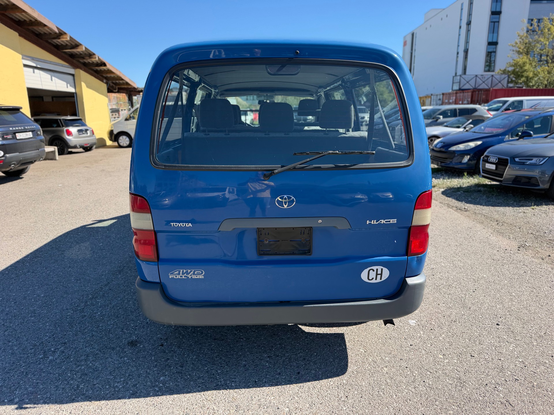 TOYOTA Hiace D-4D LWB 4WD Kombi-image-5