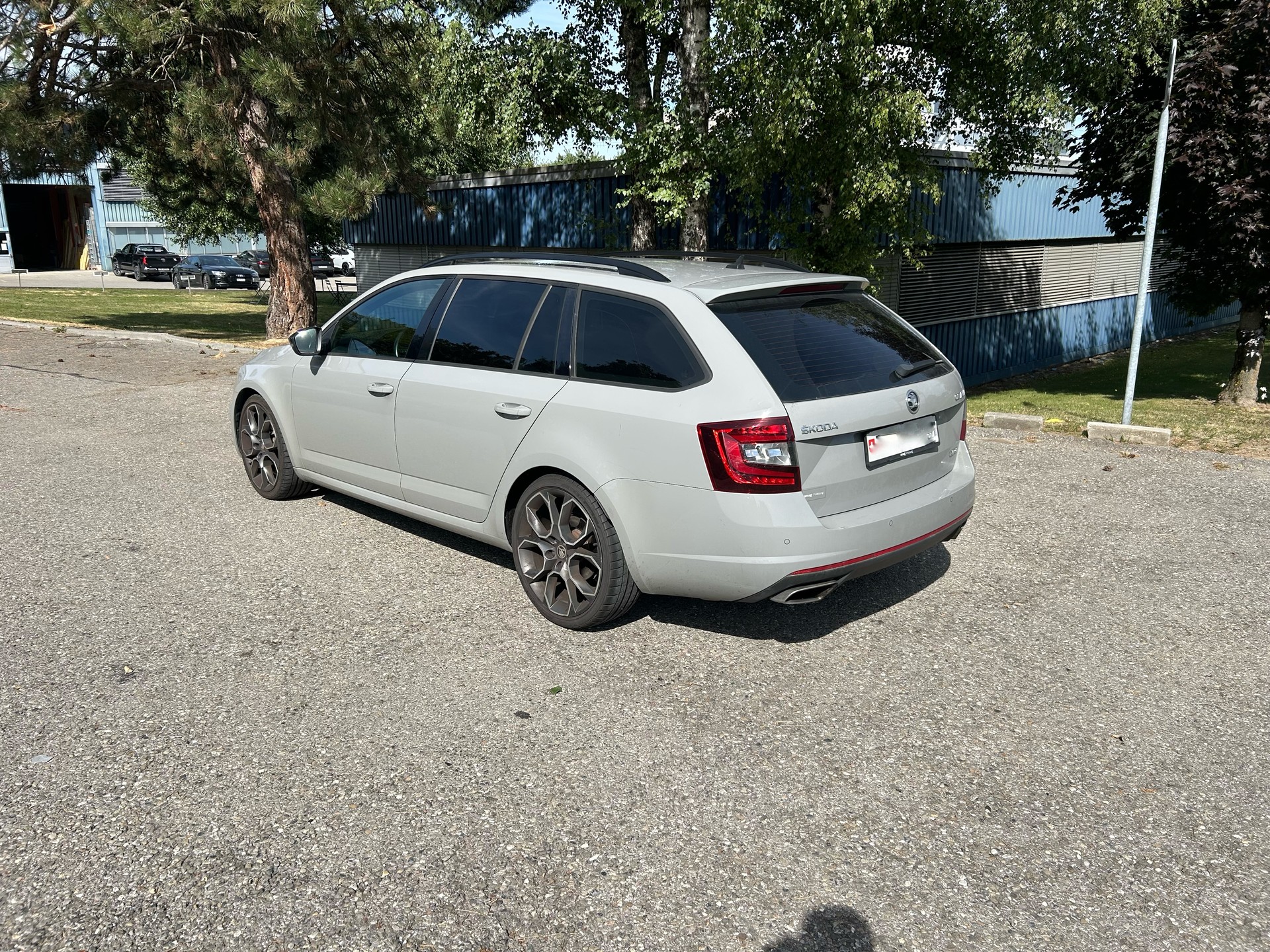 SKODA 2.0 TSI RS DSG-image-1