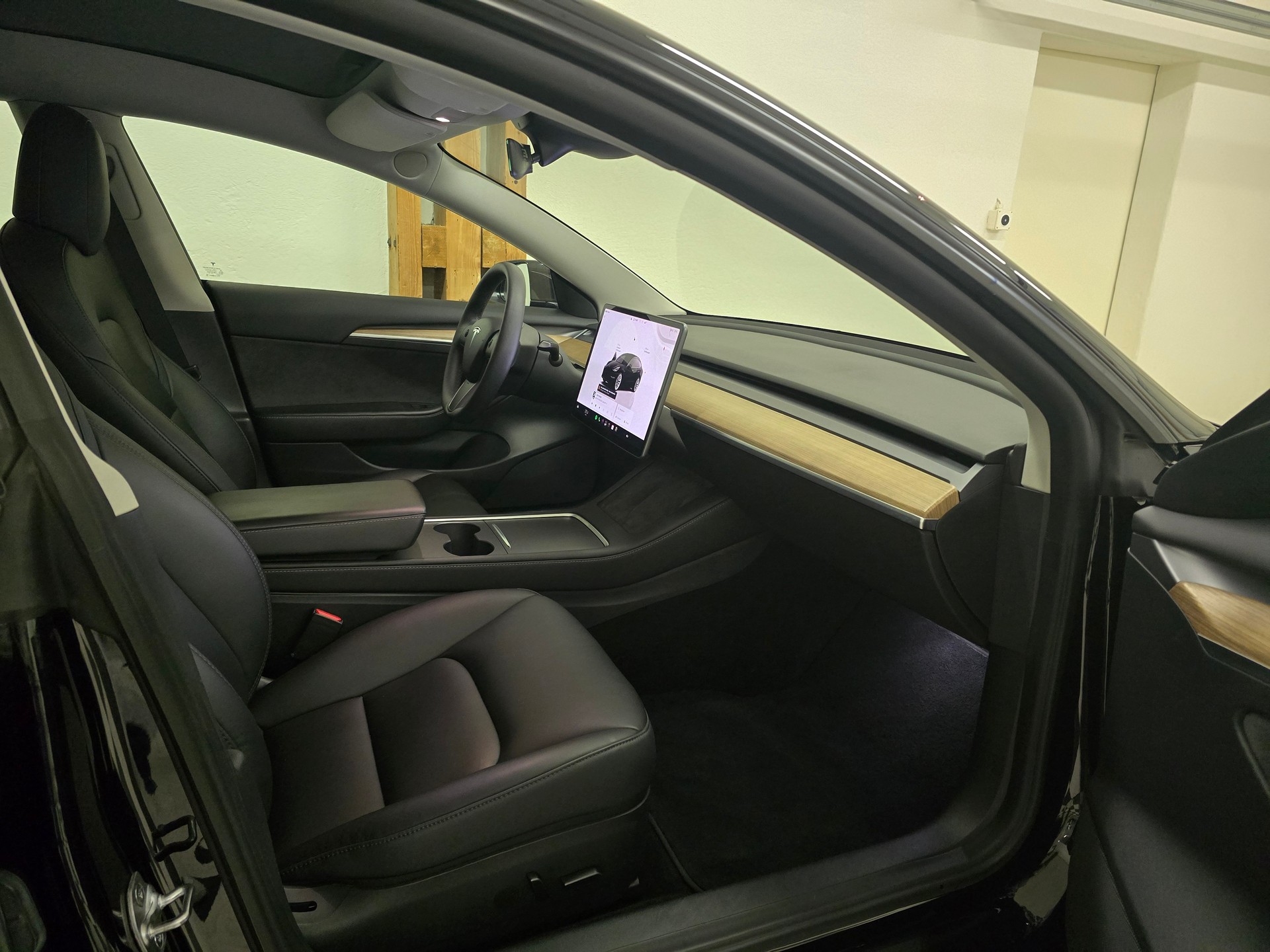 TESLA Model 3 Long Range Dual Motor AWD-image-10