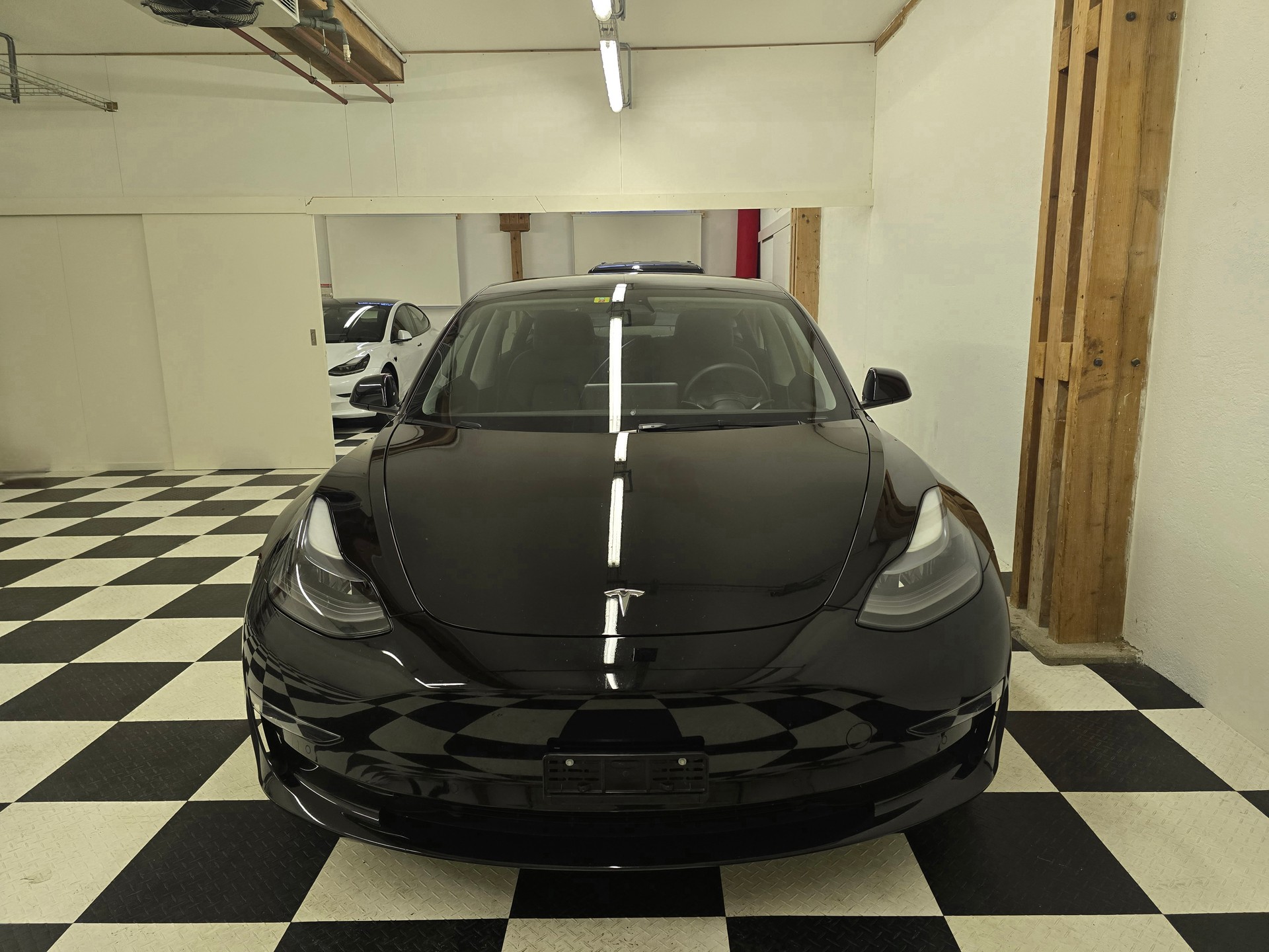 TESLA Model 3 Long Range Dual Motor AWD-image-2