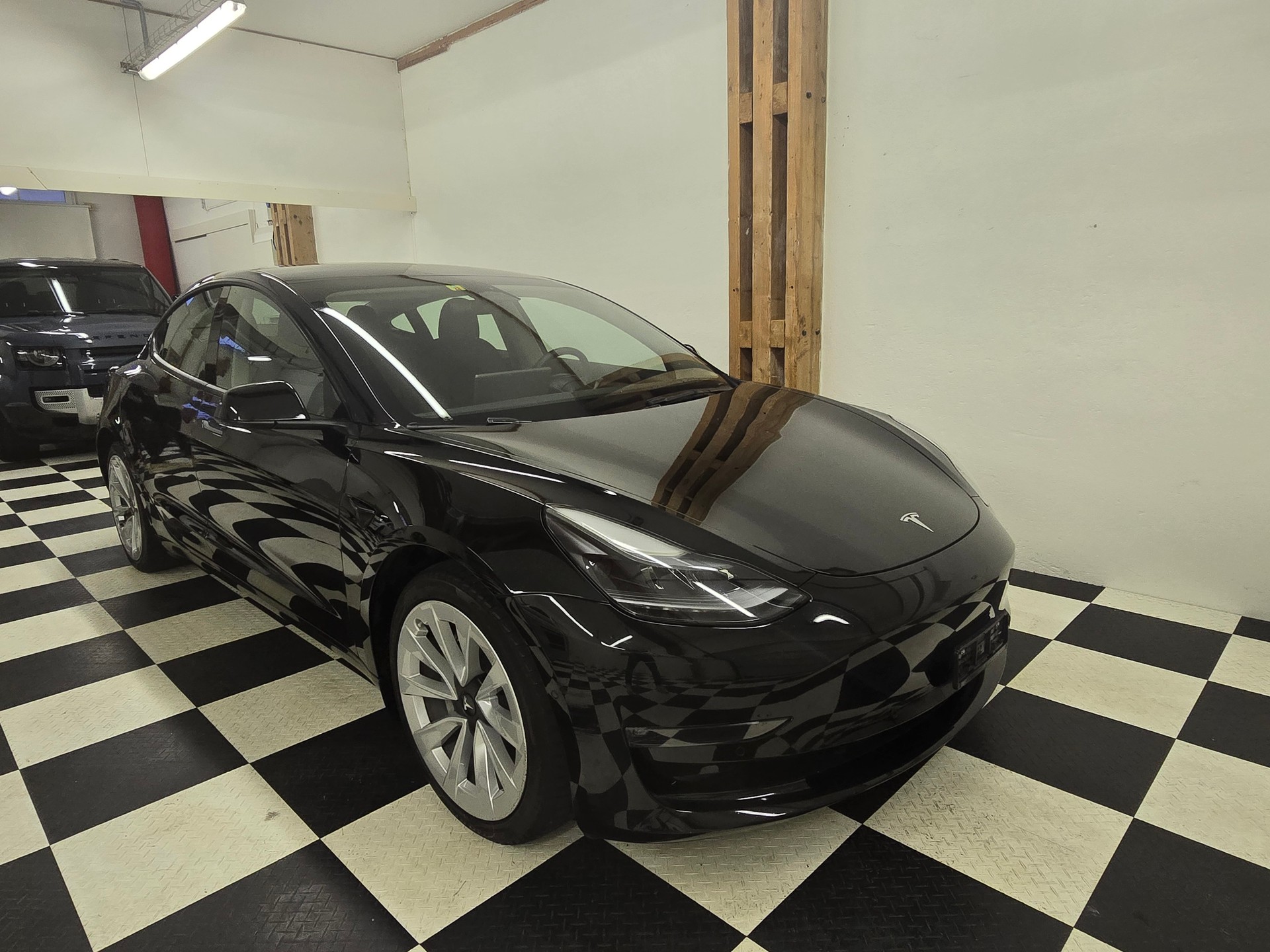 TESLA Model 3 Long Range Dual Motor AWD-image-3