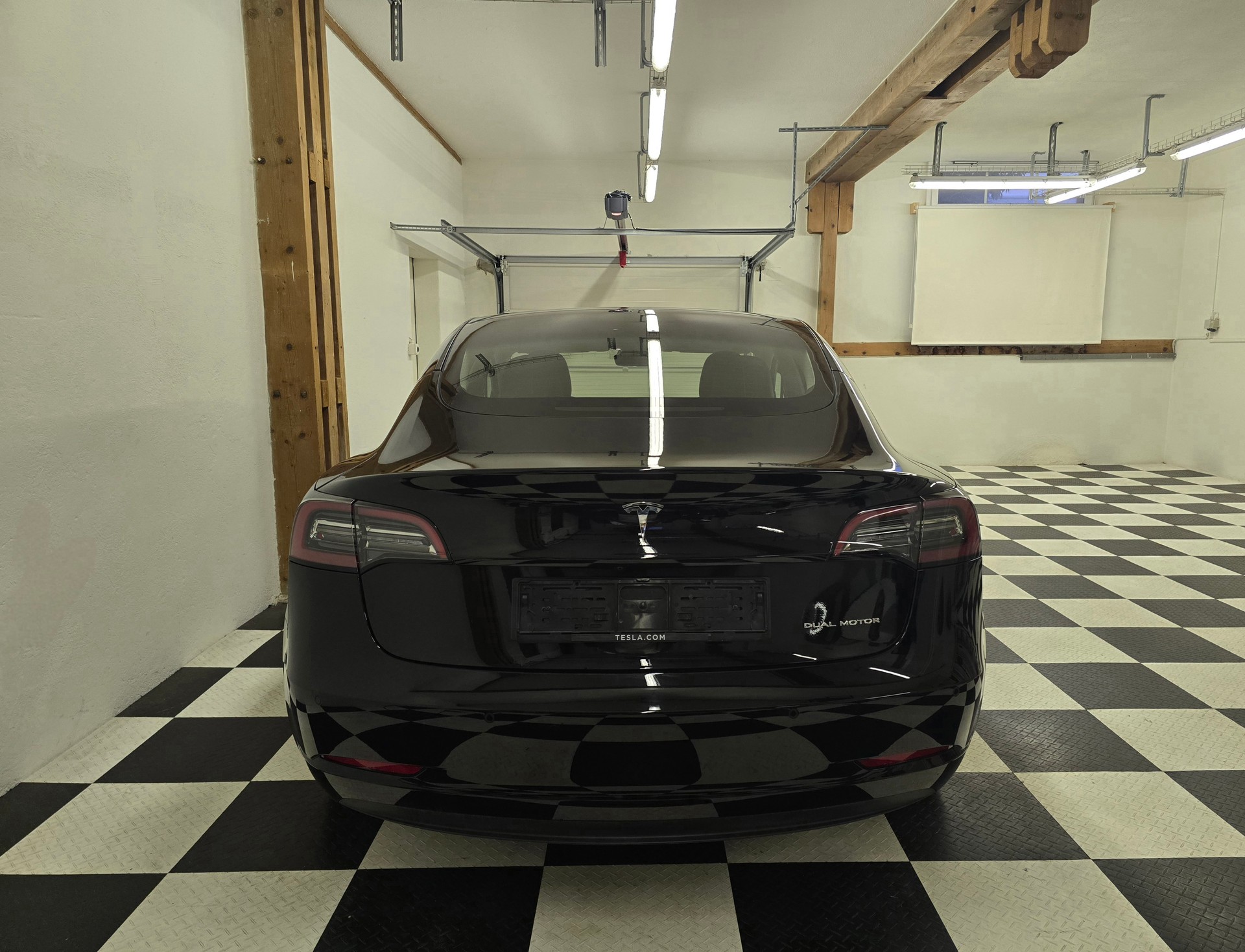 TESLA Model 3 Long Range Dual Motor AWD-image-5